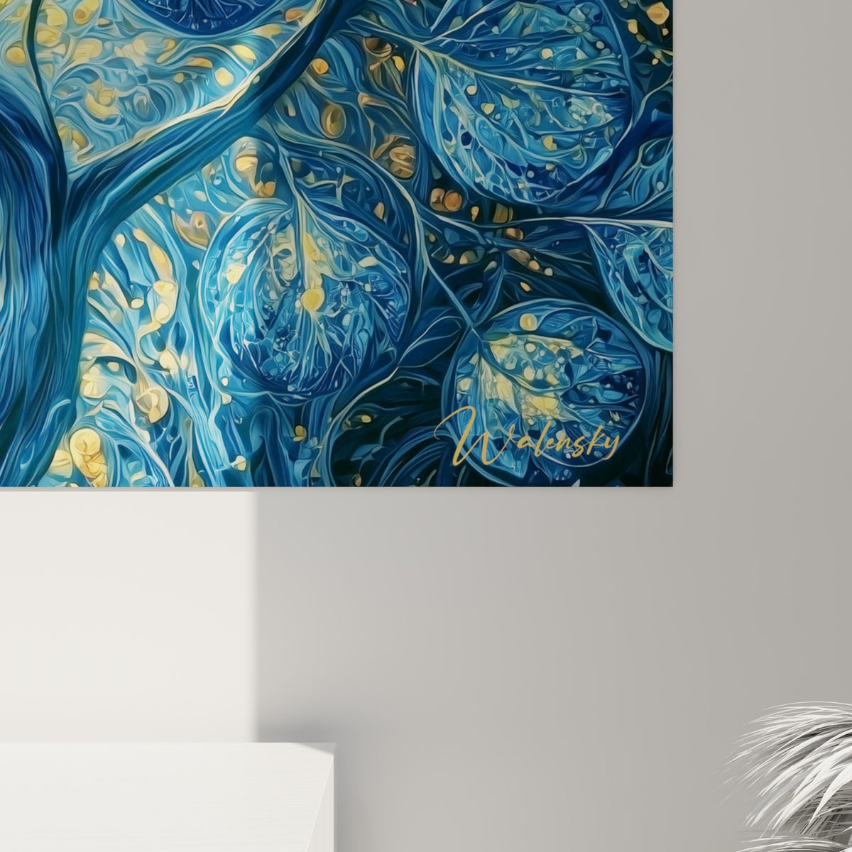 Nervures fines des feuilles Eucalyptus bleu marine et éclats dorés visibles en gros plan sur la toile