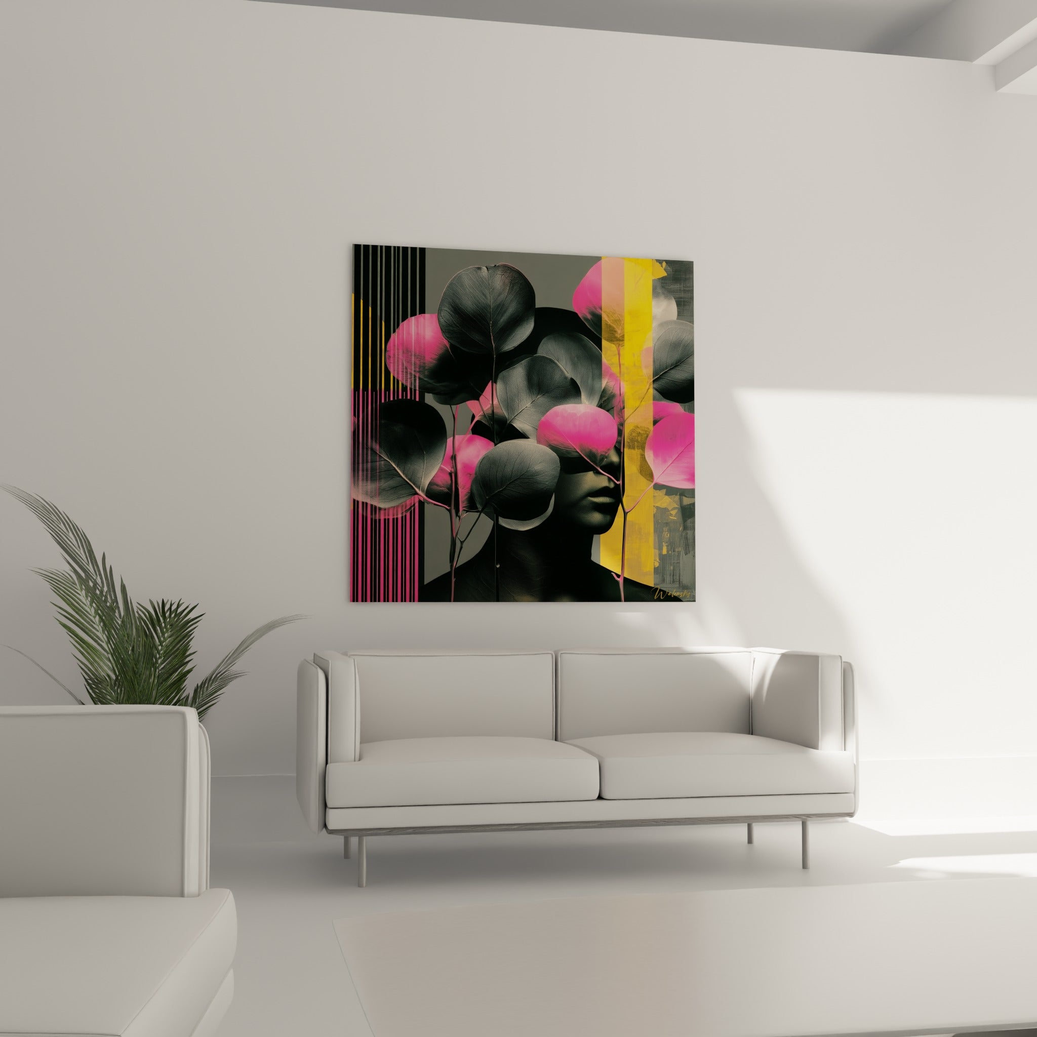 Portrait voilé de pétales roses et sombres au-dessus d'un canapé dans un salon lumineux