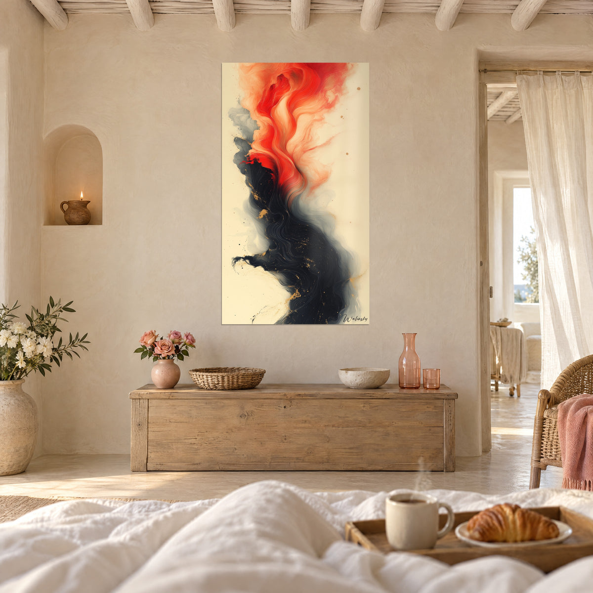 Cuadro voluta de tinta negra surcada de purpurina dorada bajo un humo naranja y rojo, dos almohadas sobre una cama en un dormitorio luminoso