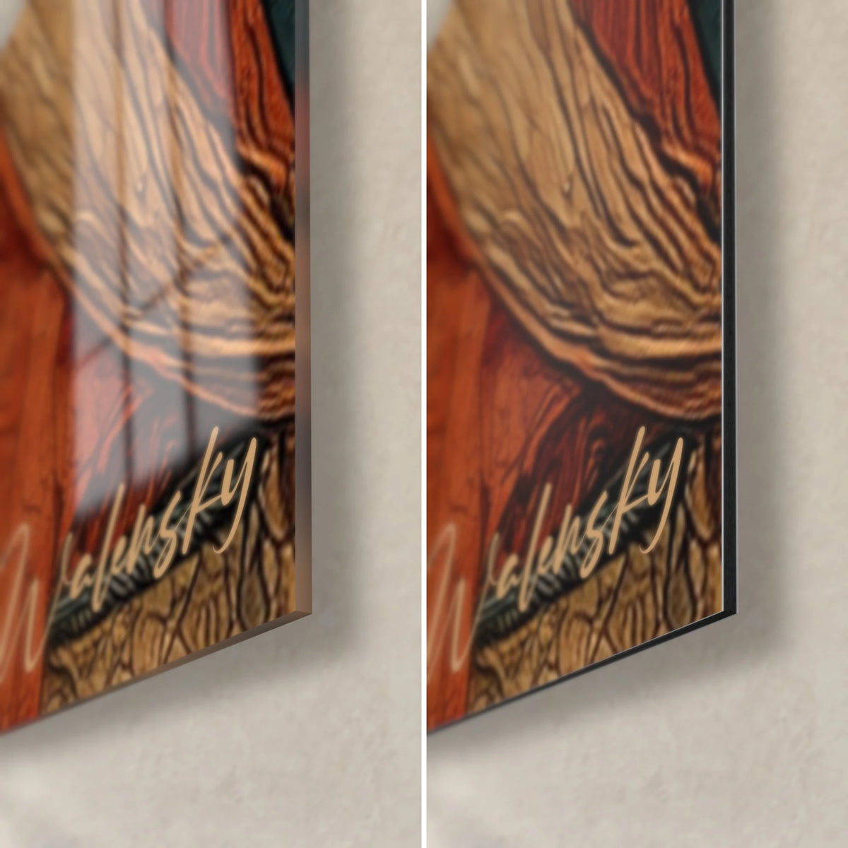 Tableau dame rousse en profil, coin bas droit : verre brillant à gauche, alu Dibond mat à droite, signature dorée et tranche noire