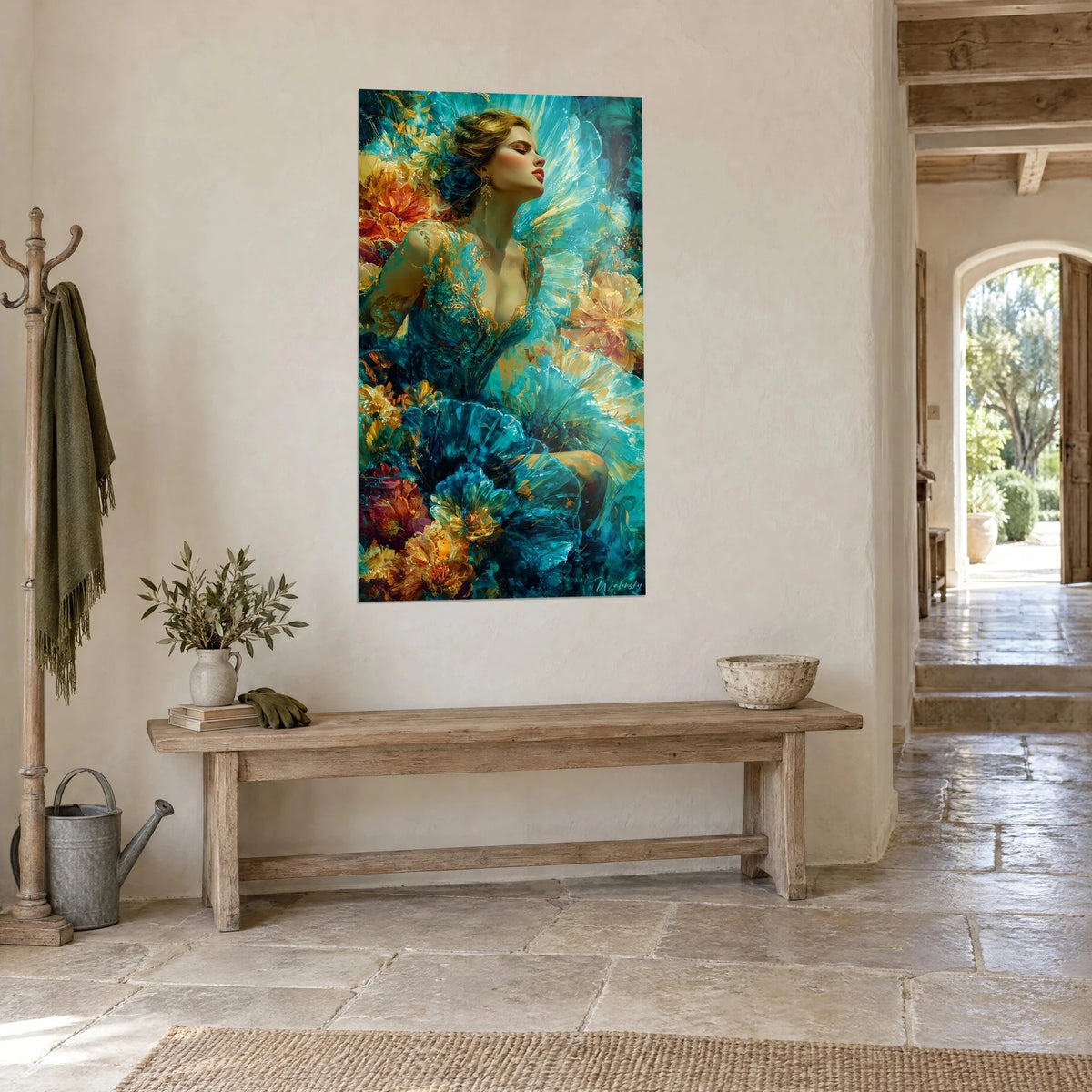 Tableau muse rêveuse en robe bleu canard brodée d'or, fleurs ambrées et volutes cyan, dans une maison de pierre