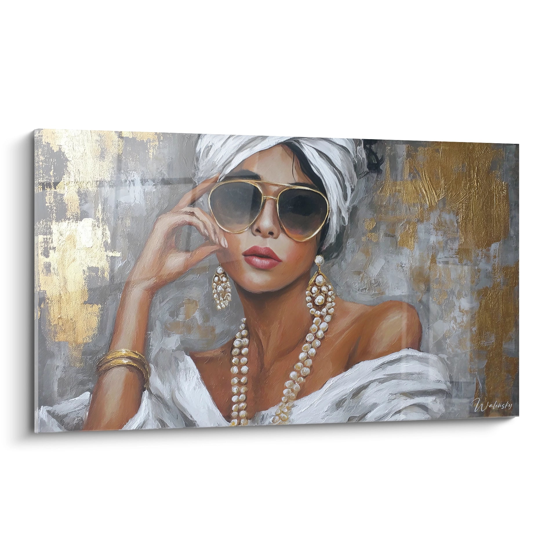 Tableau femme élégante blanc or avec un chapeau, lunettes de soleil et bijoux scintillants
