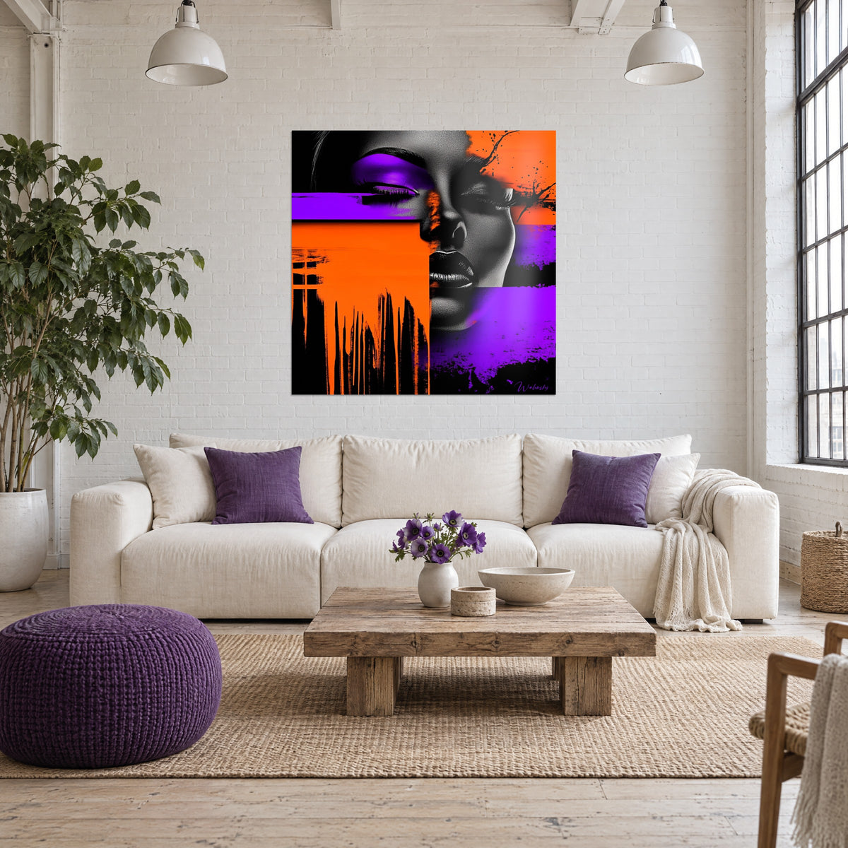 Cuadro retrato femenino con párpados cerrados, maquillaje violeta y naranja sobre negro, encima de un sofá en un salón luminoso