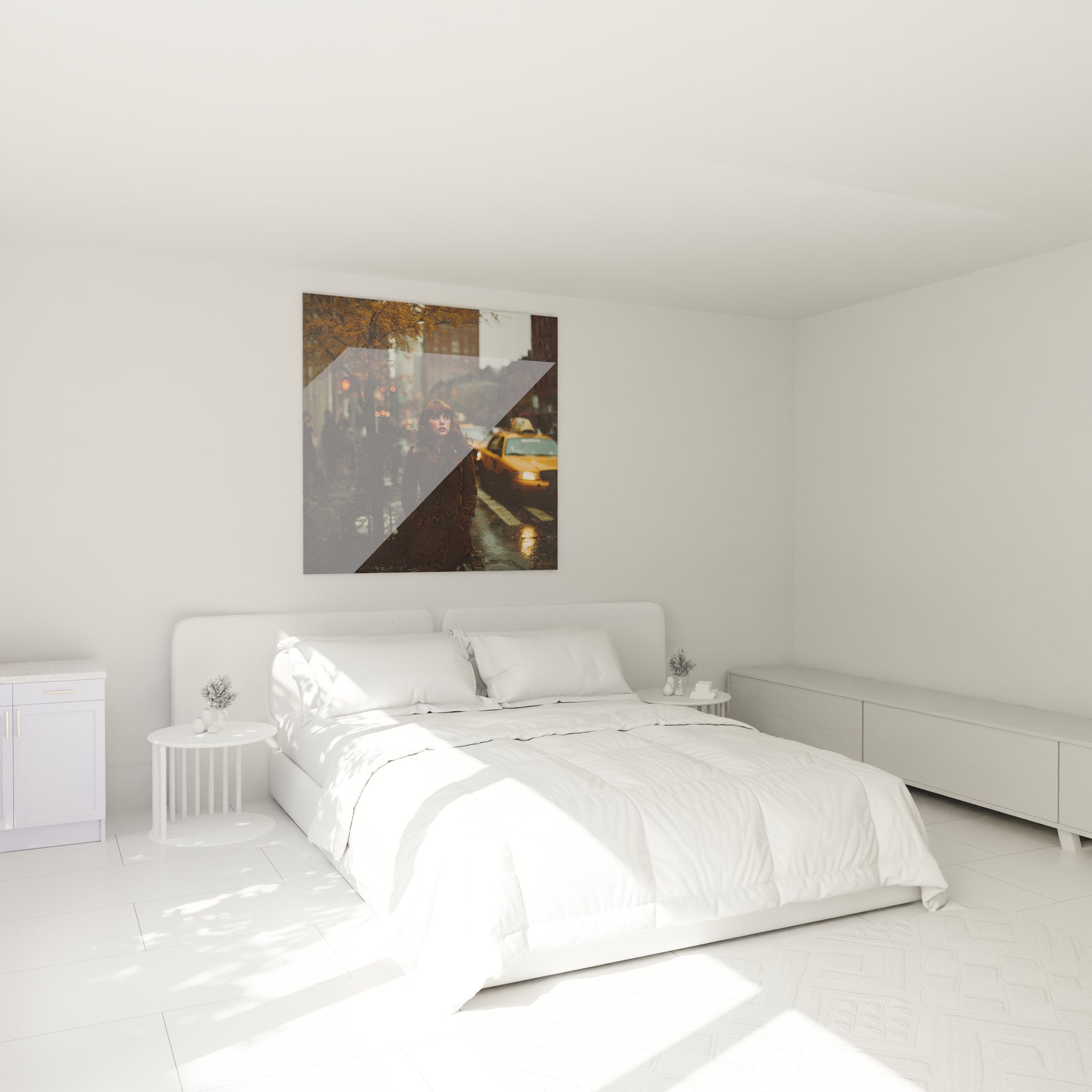 Tableau décoratif femme New York installé dans une chambre moderne avec ambiance urbaine