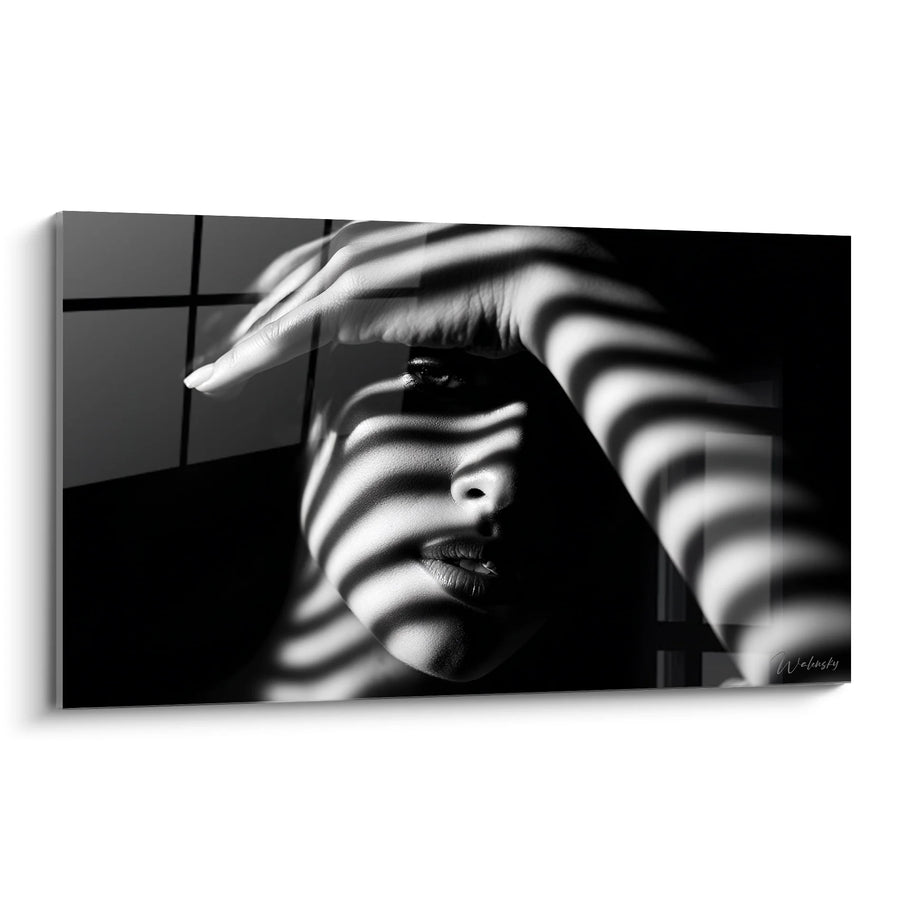 Tableau Femme Ombres Striées - Jeu de Lumière - Edition visage noir et blanc