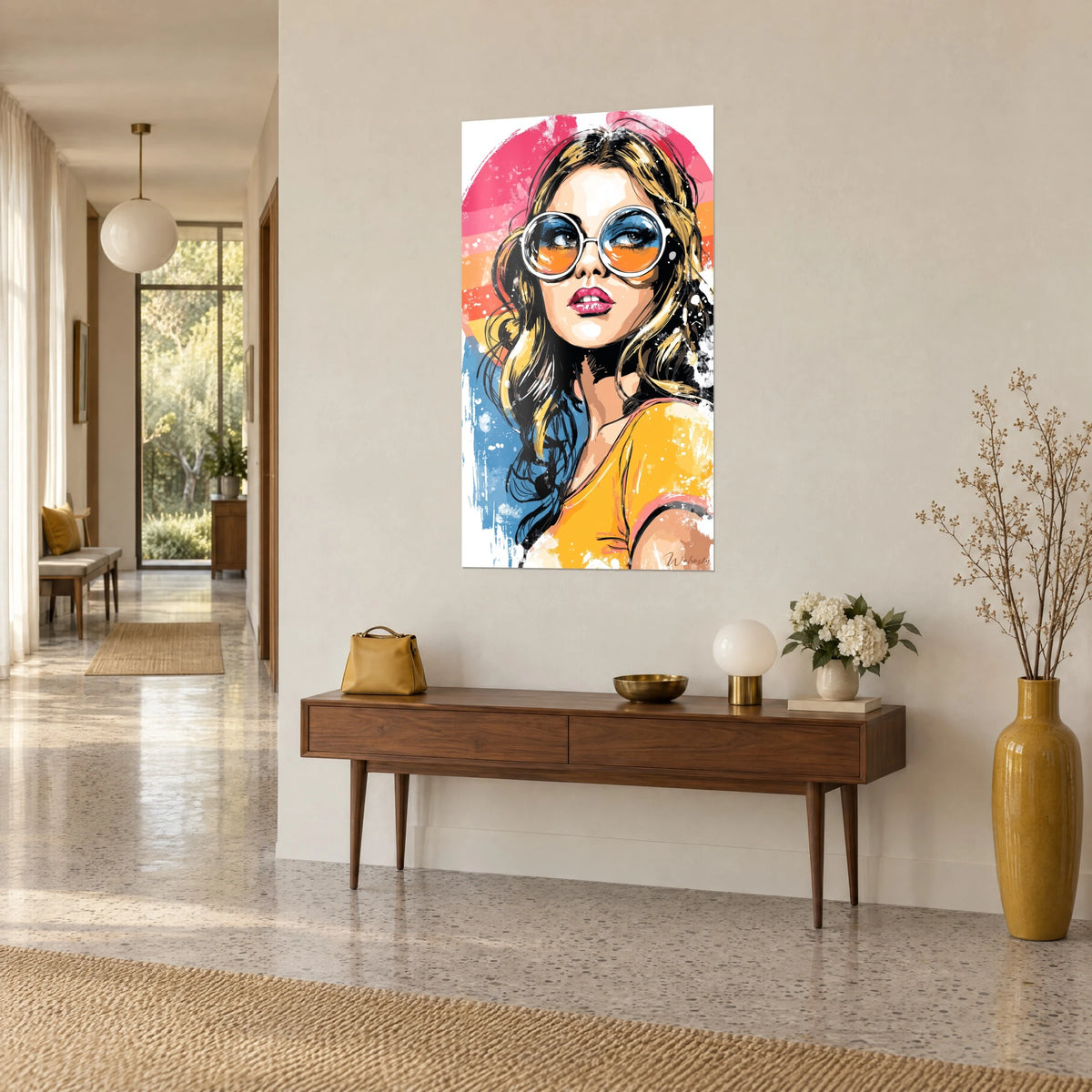 Πίνακας πορτρέτο pop art με στρογγυλά γυαλιά ηλίου, ροζ χείλη, κοραλλί και τυρκουάζ ρίγες, πάνω σε ξύλινη κονσόλα σε διάδρομο