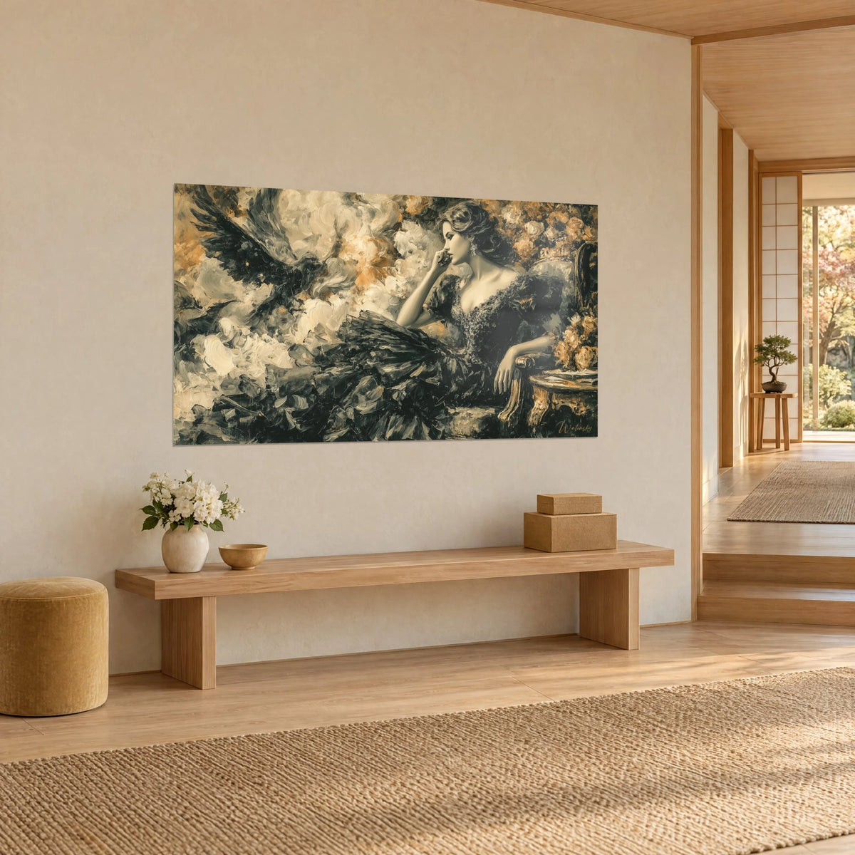 Tableau élégante rêveuse au menton appuyé sur la main, robe de plumes sombres, pivoines ocre et crème, mur d'un couloir japandi