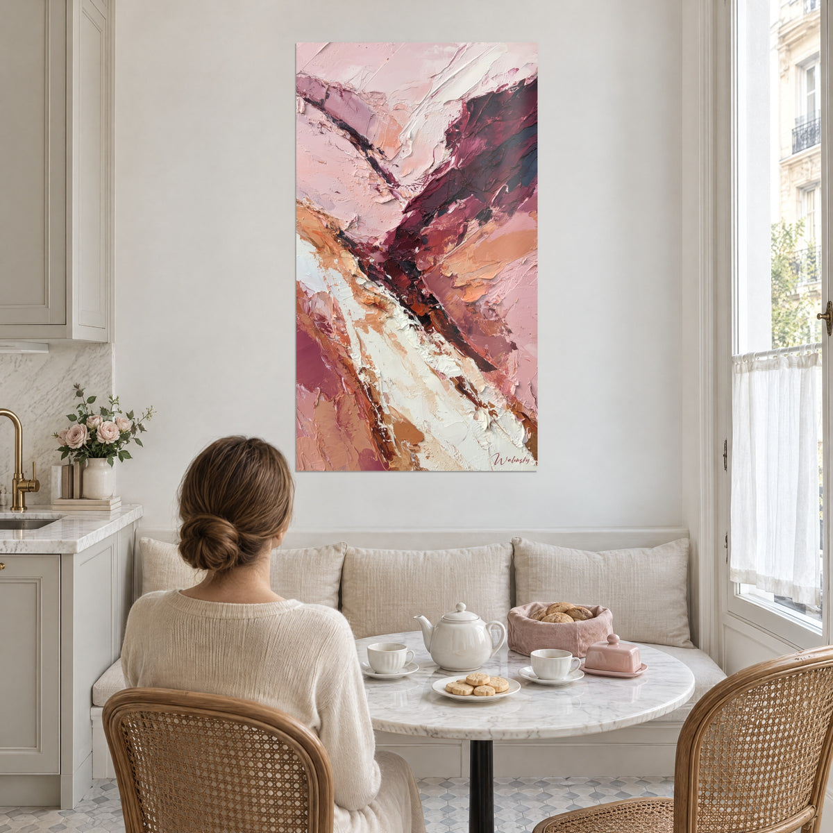 Wall art Palette knife oil painting in pink, burgundy and striped cream, facing a round table in a Haussmann-style kitchen