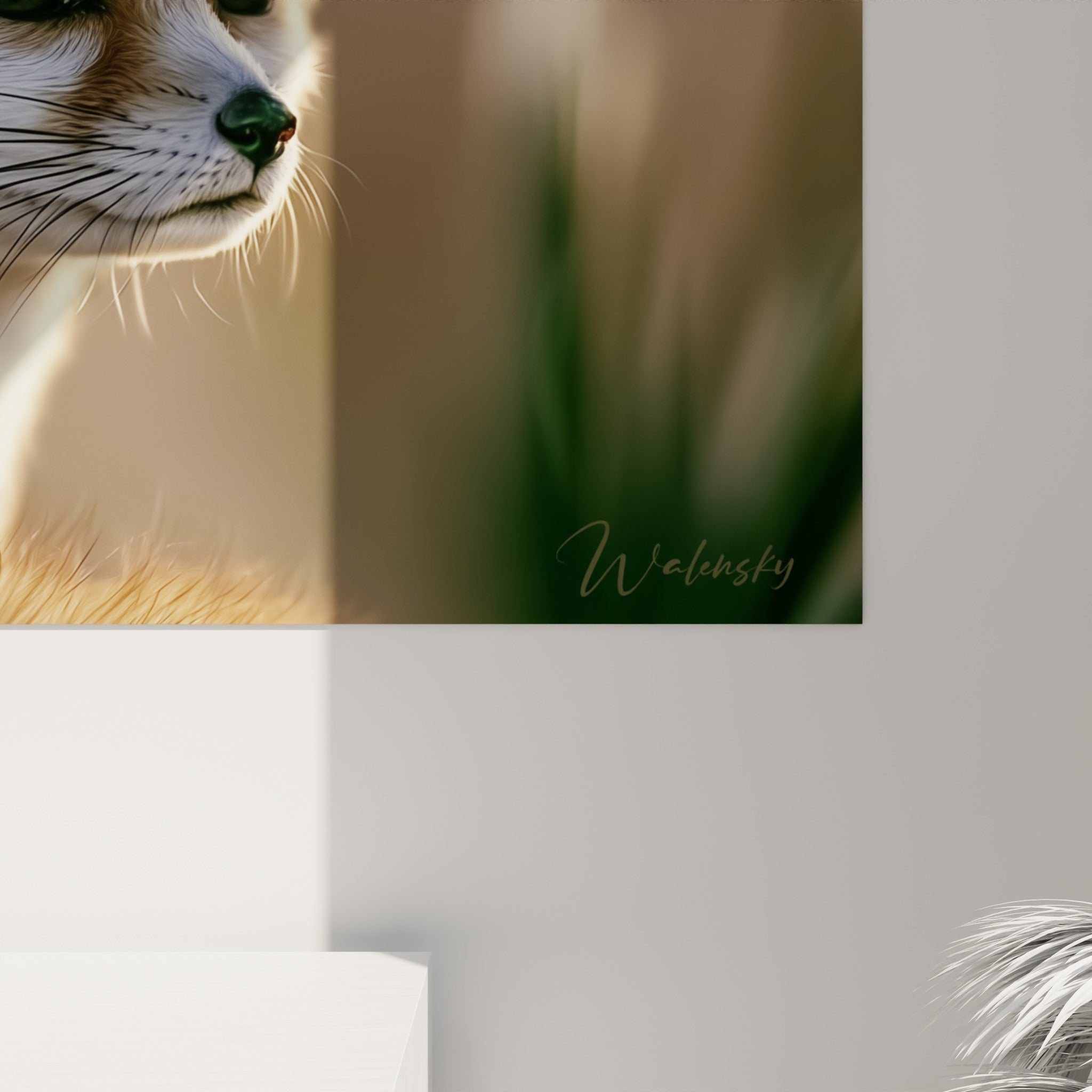 Détail des oreilles roses et de la fourrure beige texturée du fennec, grain fin et lumière chaude