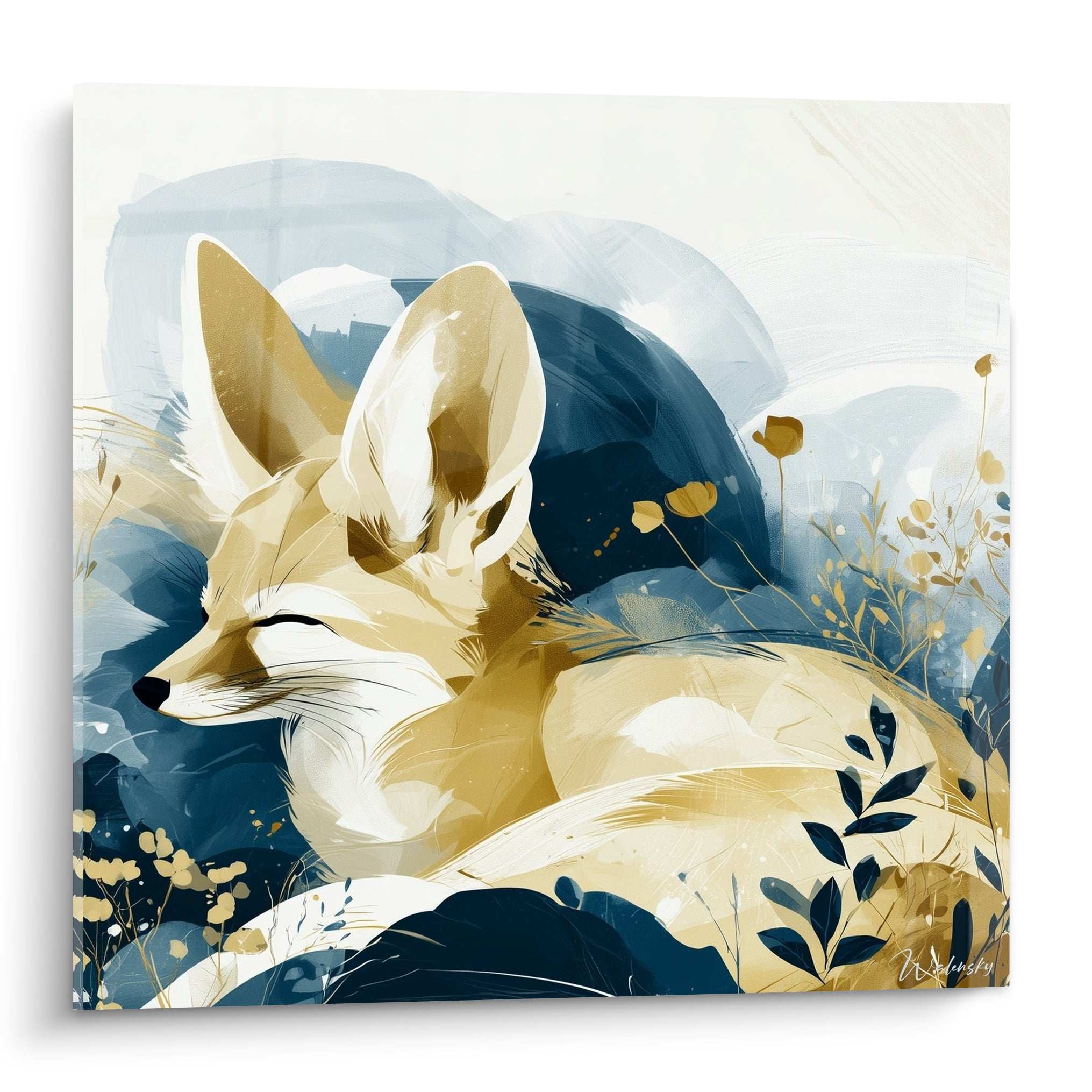 Fennec doré endormi aux oreilles dressées, entouré de rochers bleu marine et fleurs stylisées