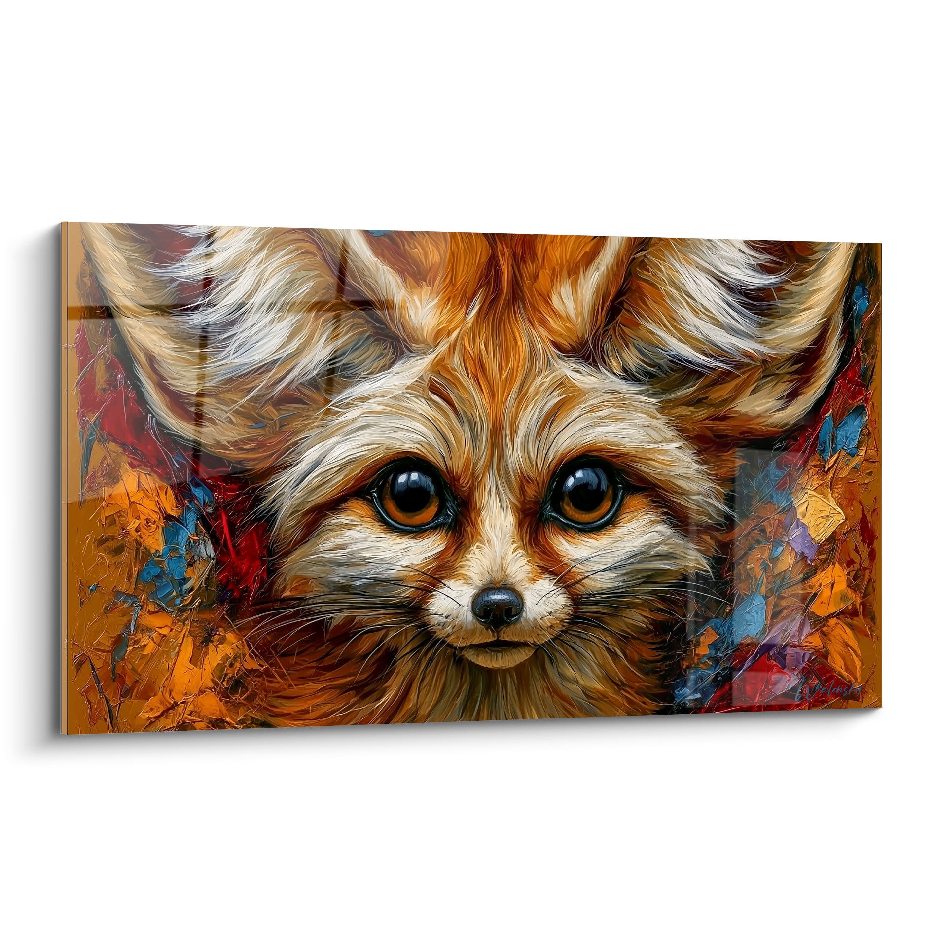 Fennec doré aux grandes oreilles et regard noisette sur fond terracotta et bleu marine