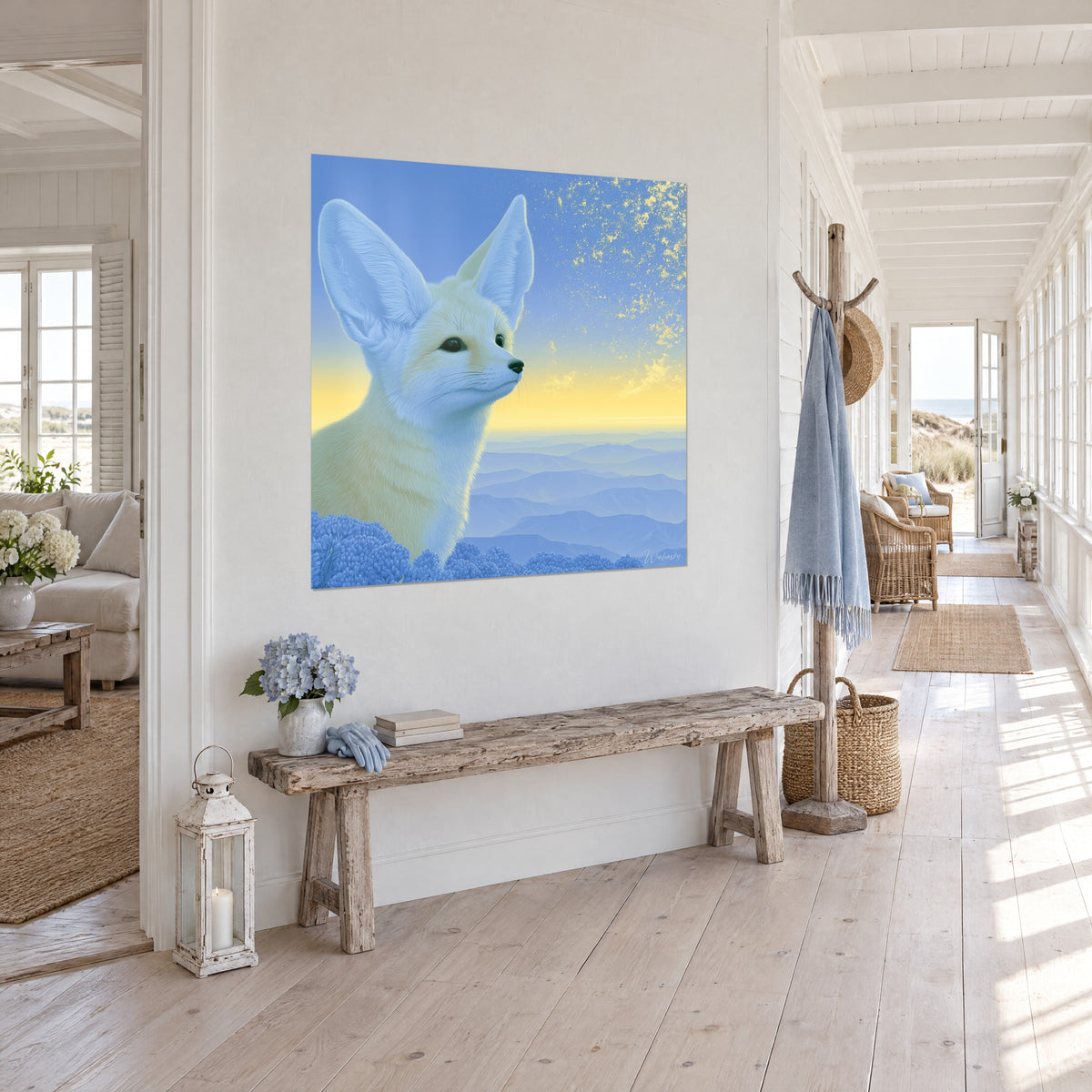 Cuadro pequeño fennec de pelaje crema y azul, hocico negro, colinas pastel, en el pasillo de una casa junto al mar