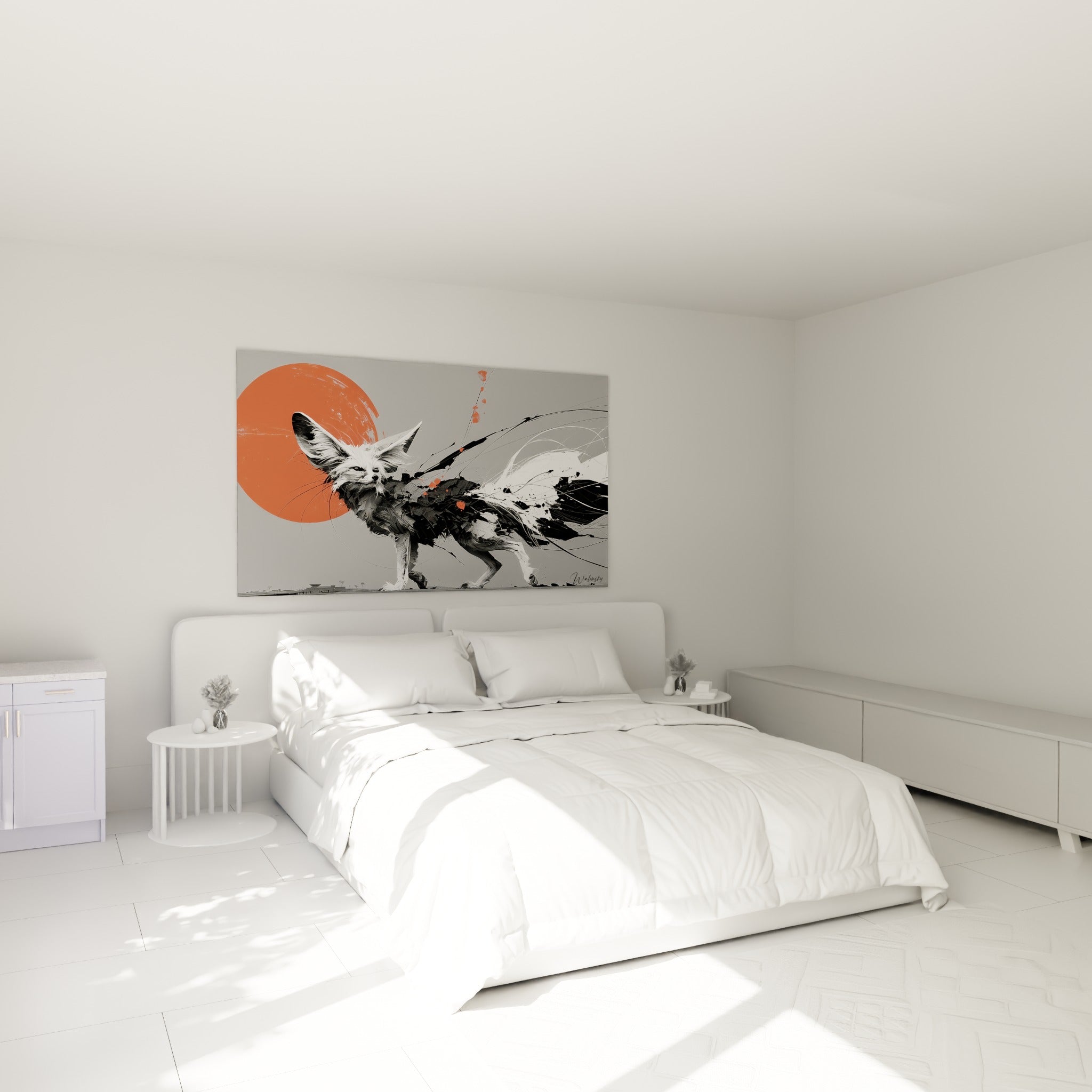 Silhouette de fennec anthracite et orangé au-dessus d'un lit dans une chambre claire