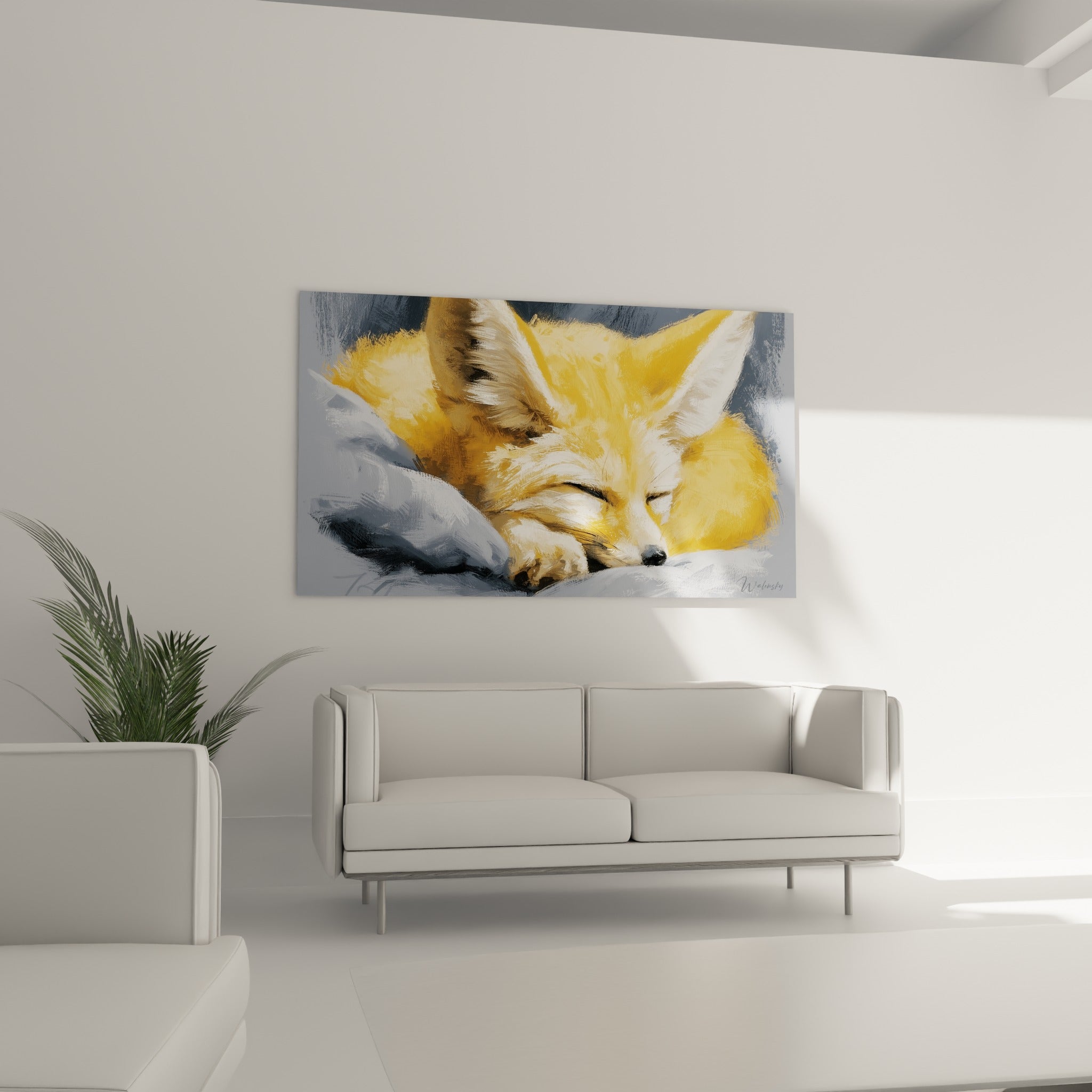 Pattes blanches et pelage doré du fennec assoupi, au-dessus d'un canapé dans un salon lumineux