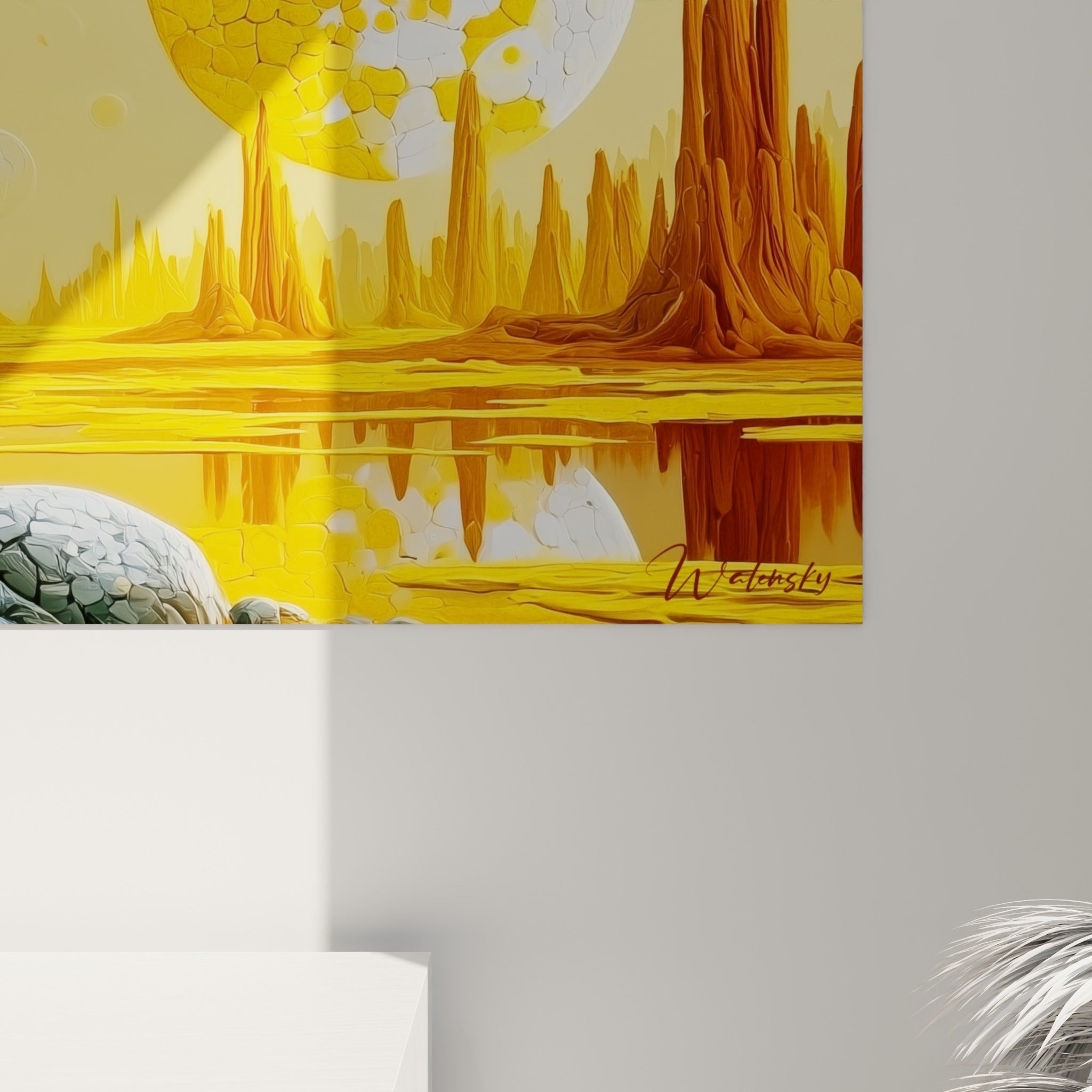 Détail de la texture craquelée du fennec doré et des reflets ocre et blancs de la lune