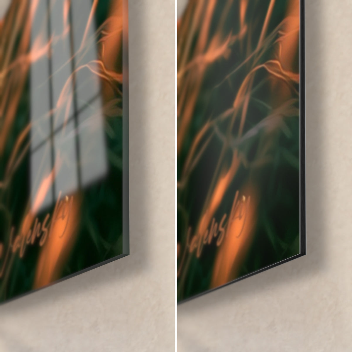 Gemälde kleiner Wüstenfuchs, unten rechts: orangefarbenes Gras auf glänzendem Glas links, mattes Dibond-Aluminium rechts