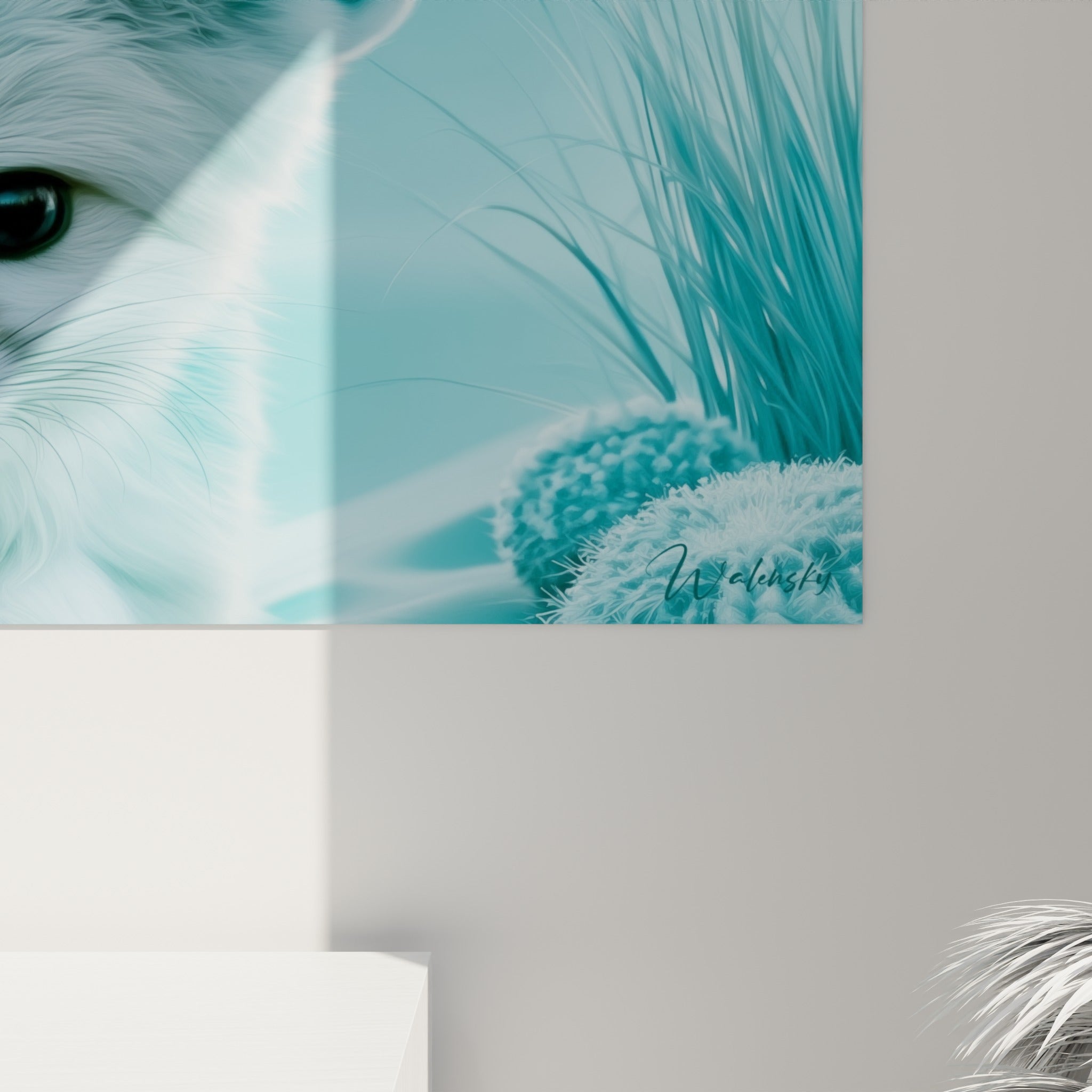 Mèches fines et texture soyeuse du pelage turquoise et blanc du fennec visibles de près sur la toile