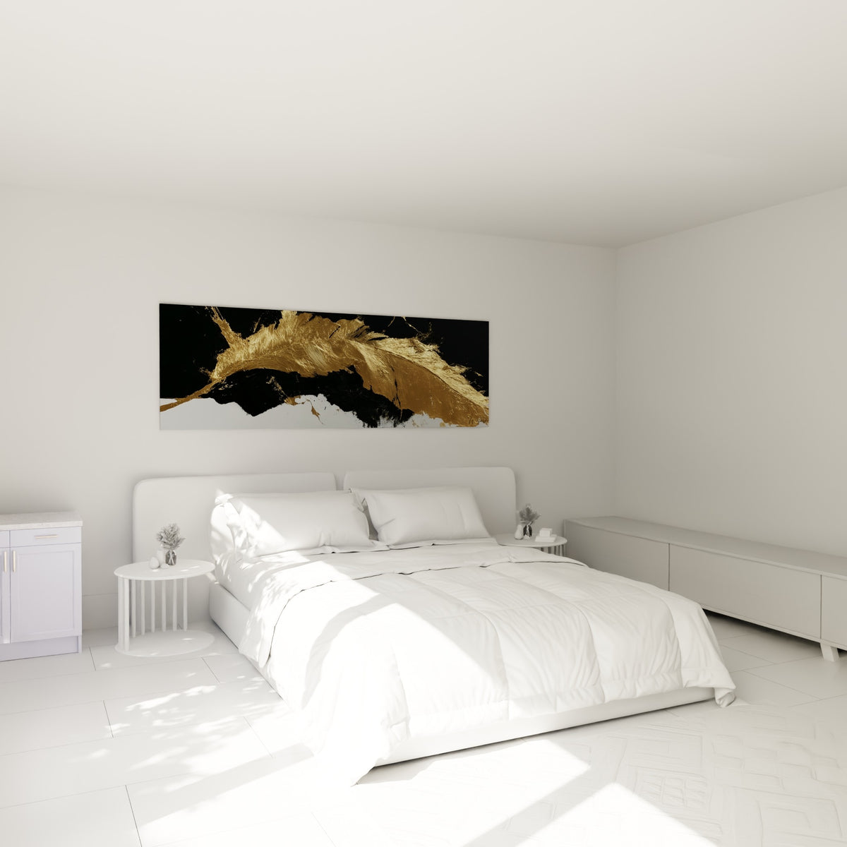 Envolée dorée aux nuances anthracite, accrochée au-dessus d'un lit dans une chambre claire