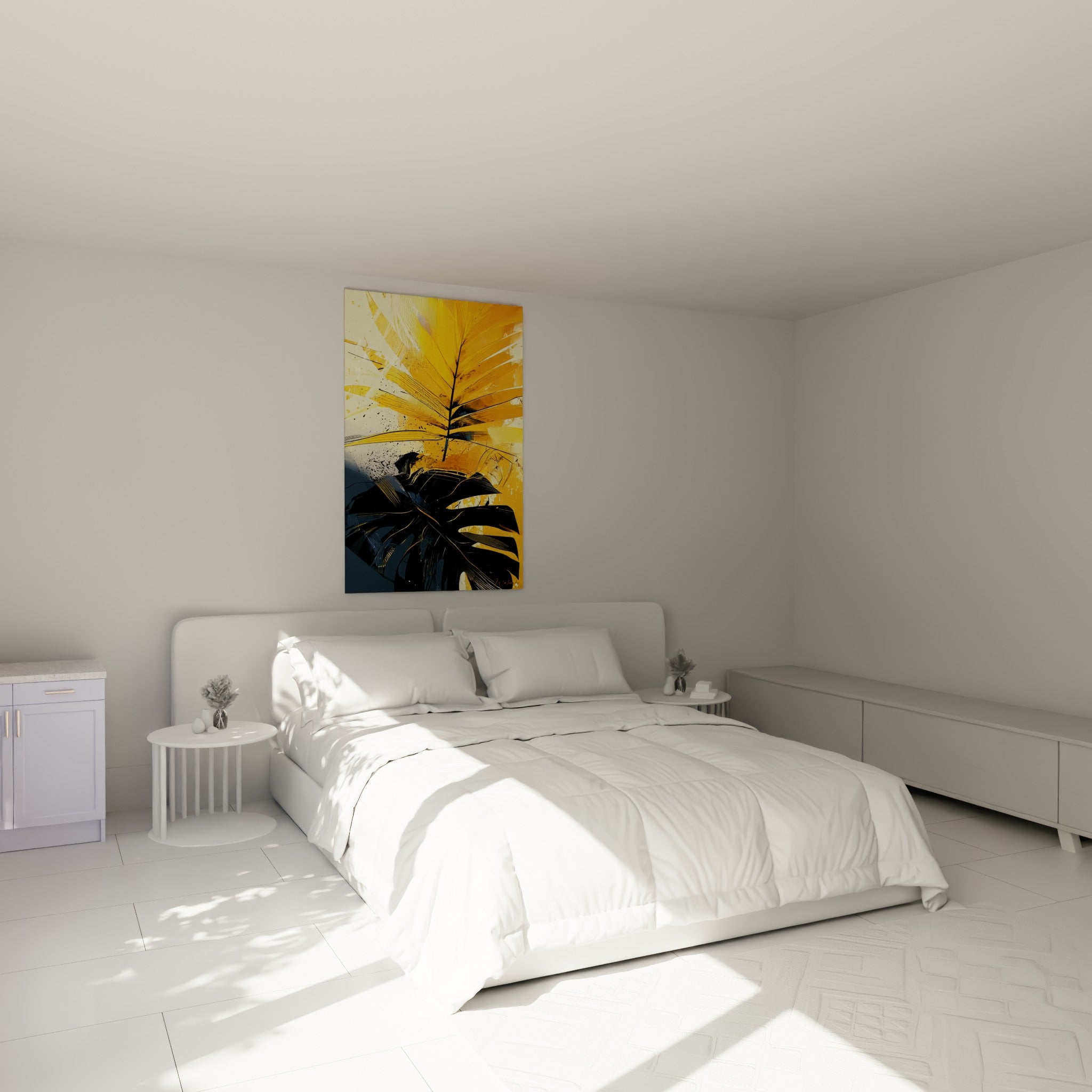 Palmier jaune safran et monstera bleu nuit peints en touches vives, accrochés au-dessus d'un lit dans une chambre claire