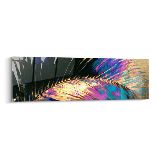 Feuille de palmier dorée aux reflets turquoise et magenta sur fond anthracite intense