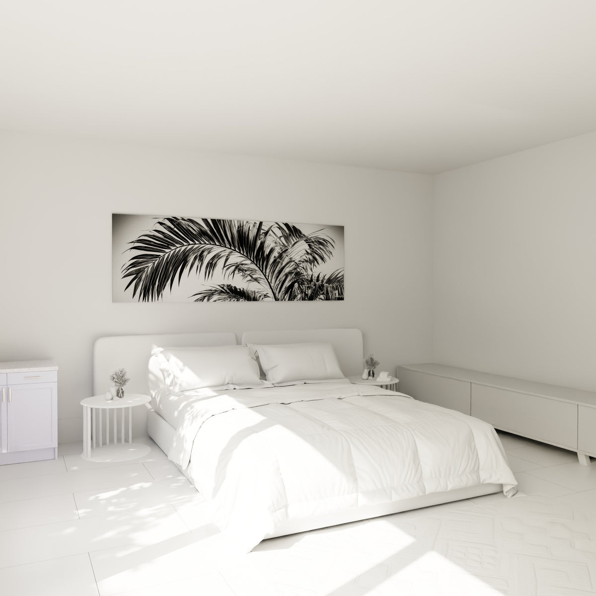Palmes noires et blanches déployées, tableau accroché au-dessus d'un lit dans une chambre claire