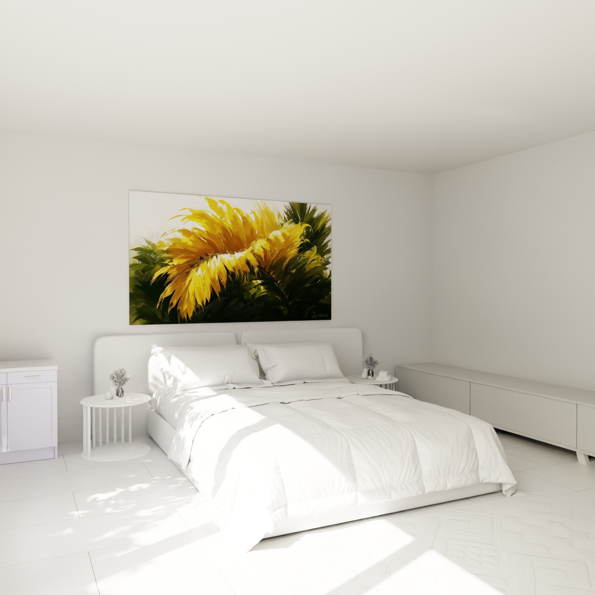 Palme jaune éclatante et feuillage vert olive, accrochée au-dessus d'un lit dans une chambre claire