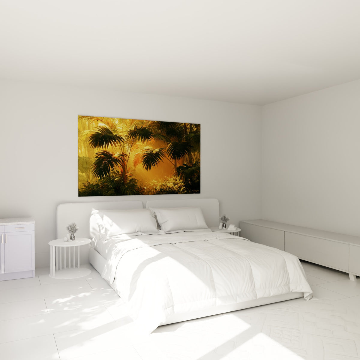 Palmes vertes et lumière terracotta d'un tableau feuille de palmier au-dessus d'un lit dans une chambre claire