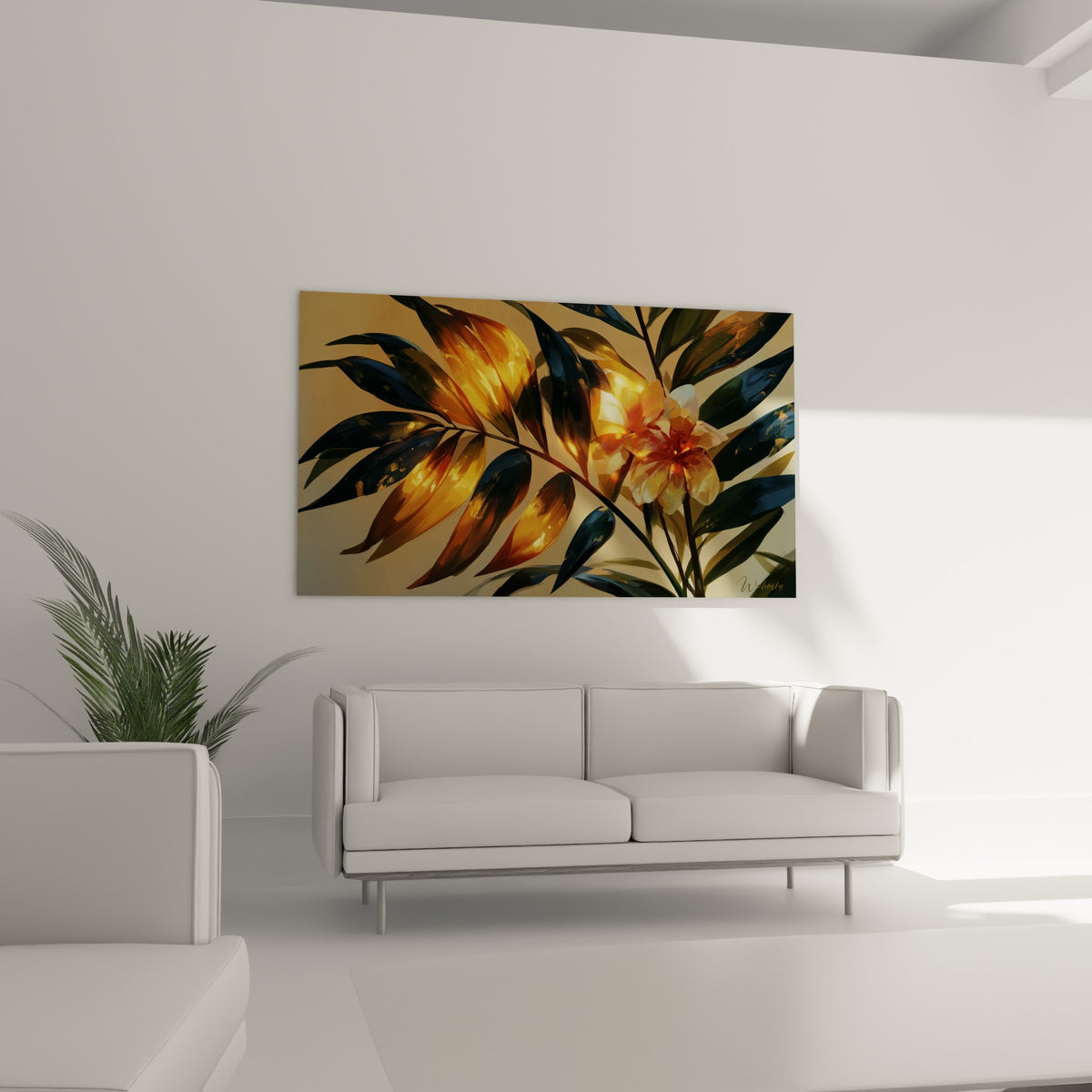 Feuillage vert foncé et doré accompagnant une fleur orangée au-dessus d'un canapé dans un salon lumineux