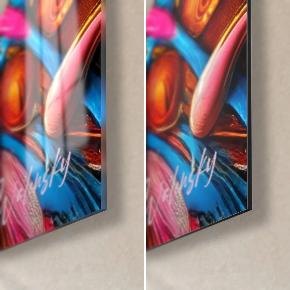Gemälde Flamingo in leuchtender Farbe, untere rechte Ecke: glänzendes Glas mit blauen und orangefarbenen Reflexen, mattes Dibond, 3 mm Kante