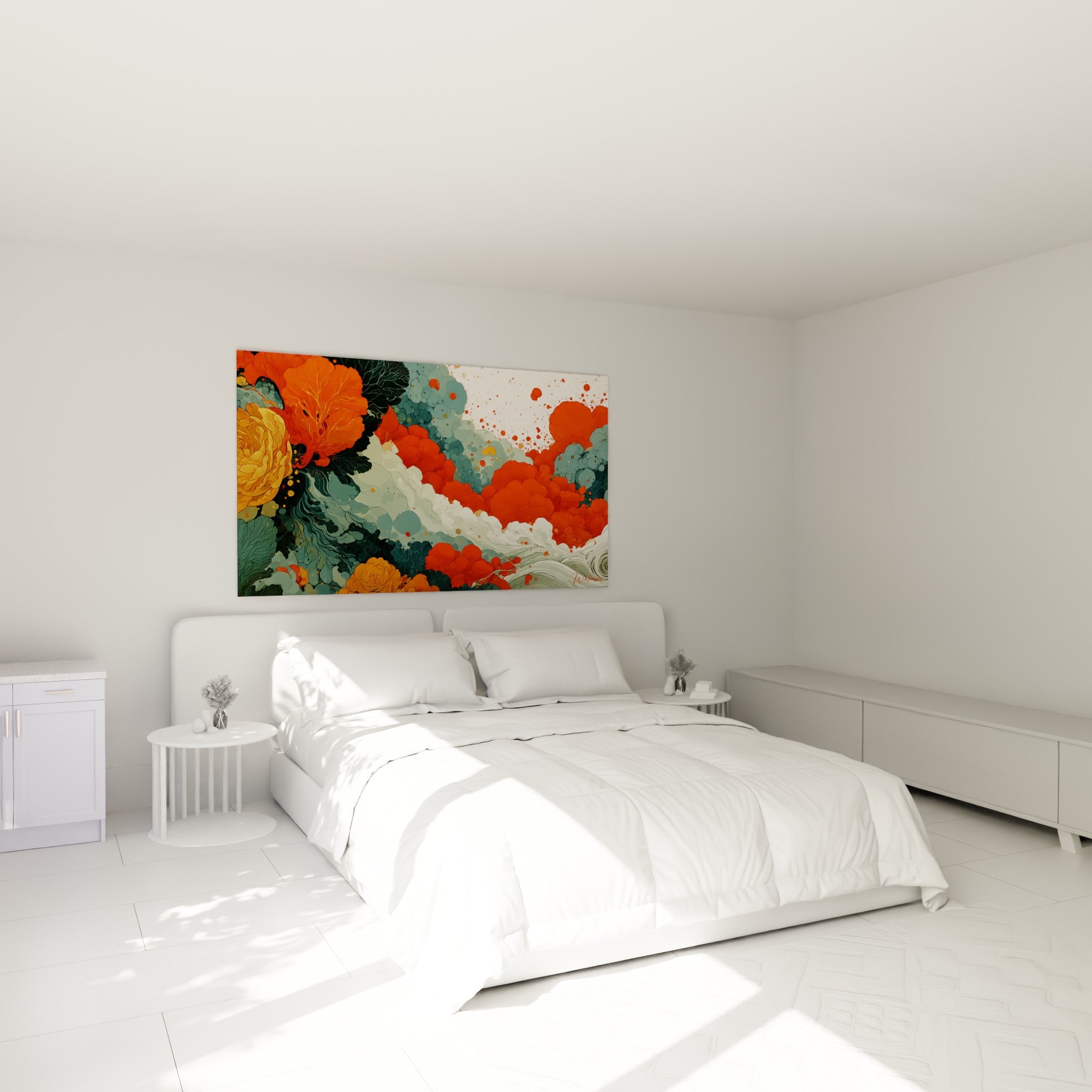Vague florale orange et bleu sarcelle accrochée au-dessus d'un lit dans une chambre claire