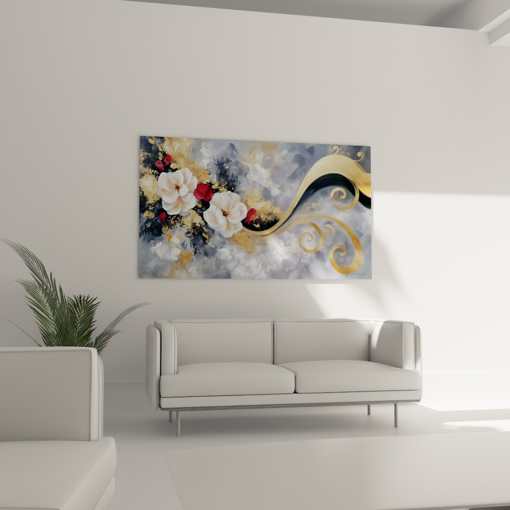 Pétales blancs et courbes dorées de ce tableau fleur abstrait, au-dessus d'un canapé dans un salon lumineux