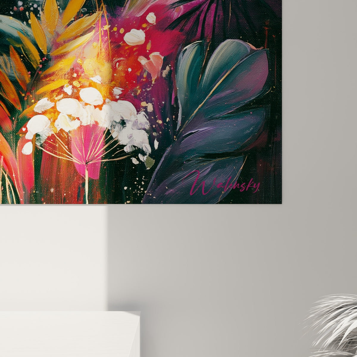 Détail des pétales roses et des coulures dorées, texture picturale dense mêlant orange vif et anthracite profond