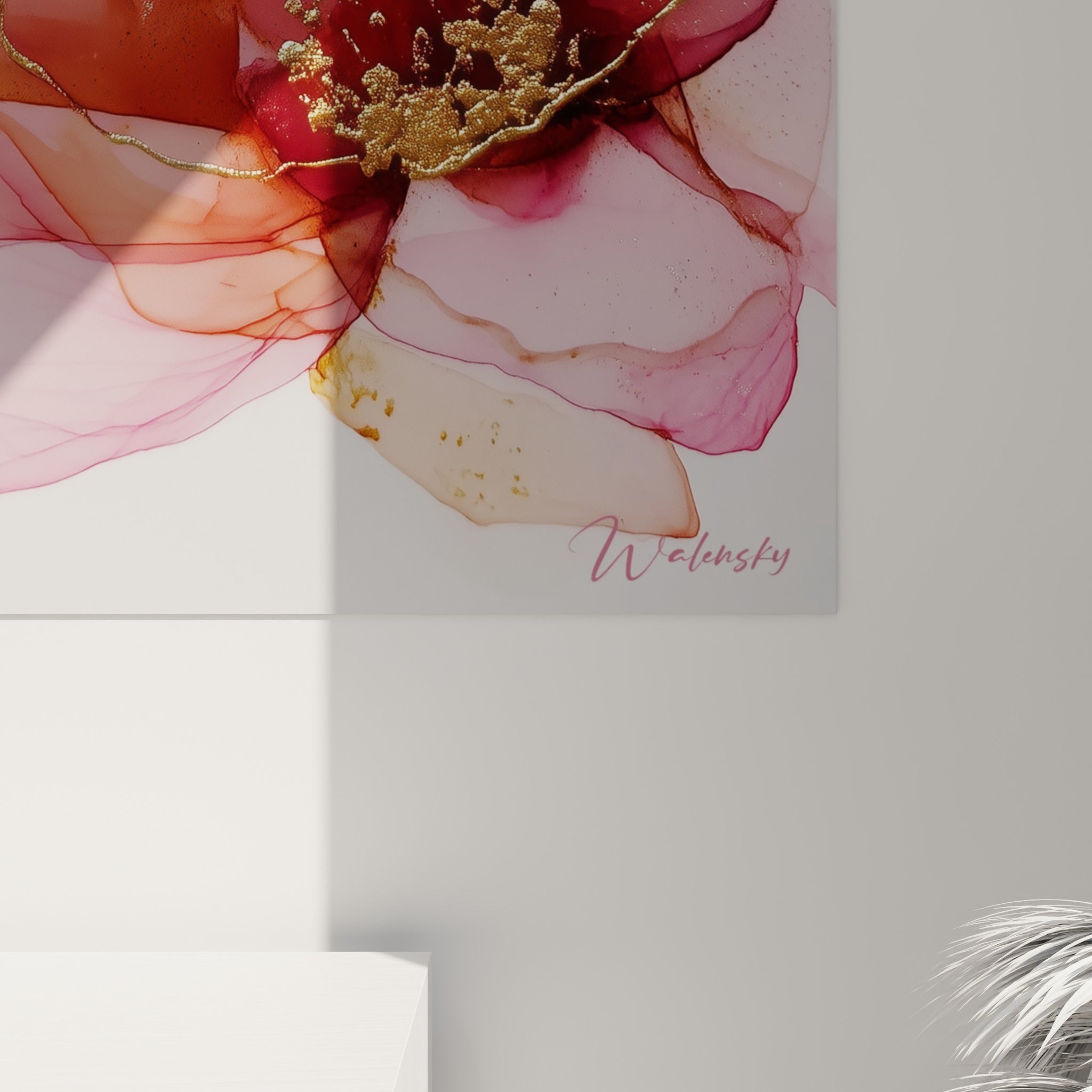Grain doré et transparence des pétales roses, matière fine capturant la lumière sur la toile