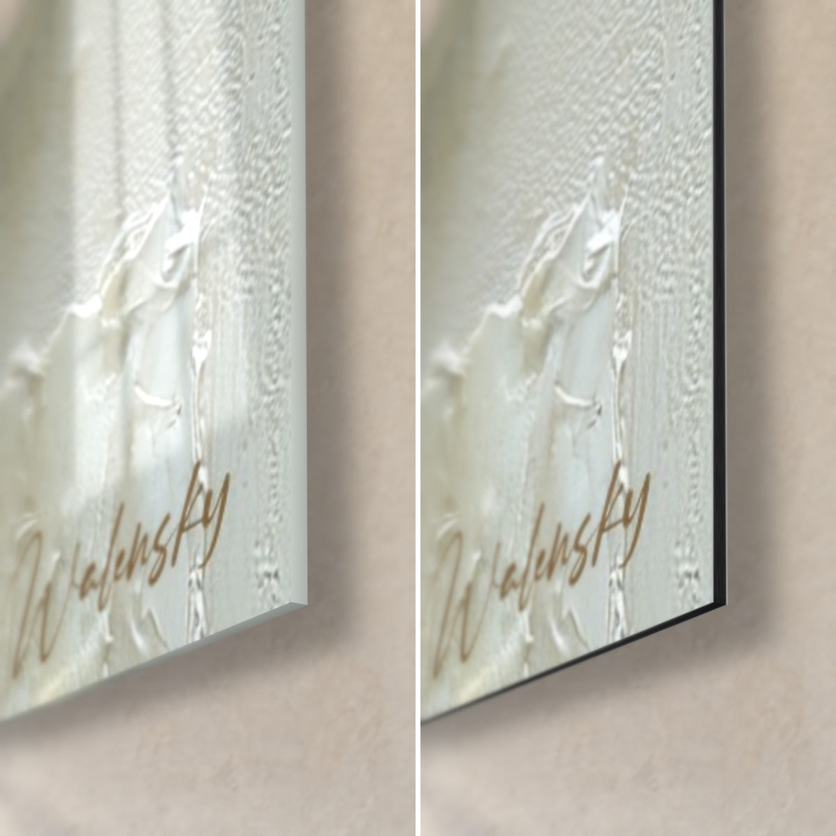 Tableau corolle rose et pêche, coin bas droit : verre acrylique brillant et reflets à gauche, alu Dibond mat à droite