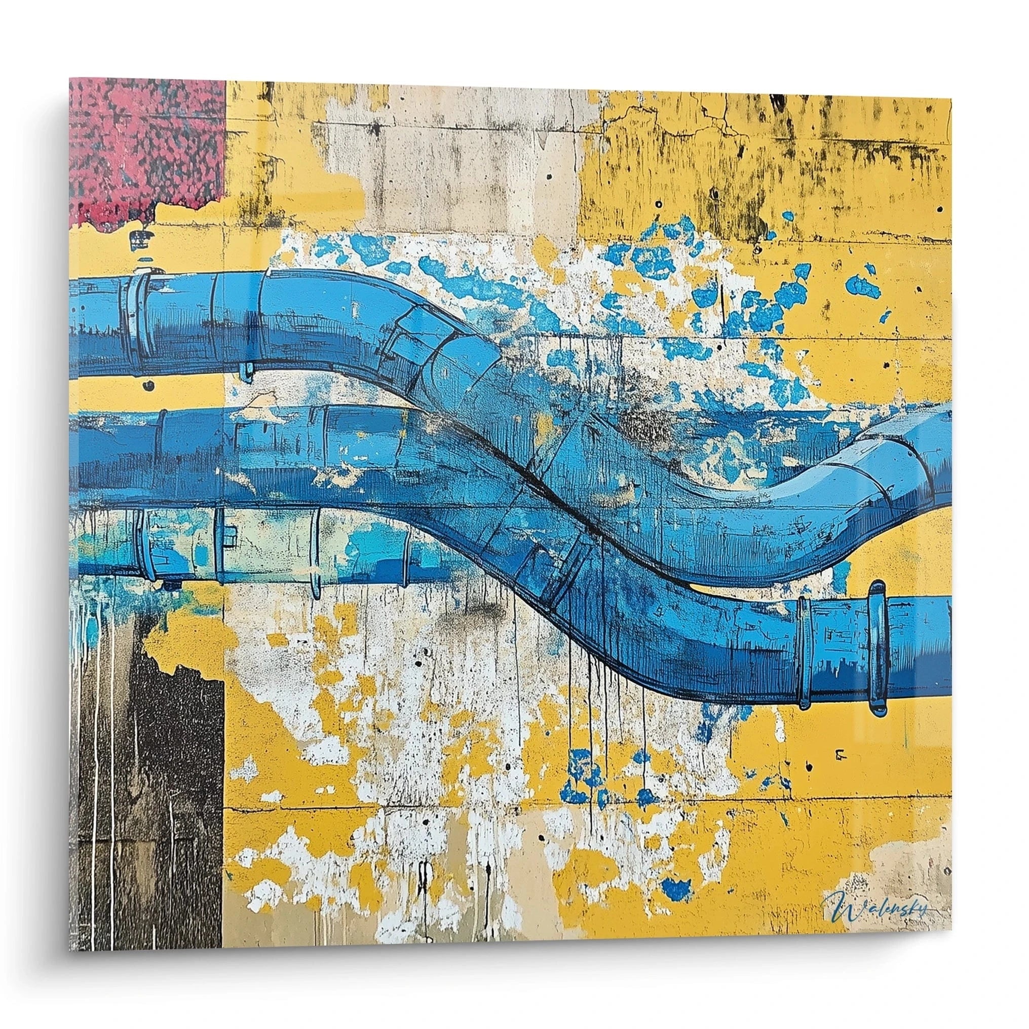Un tableau artistique de tuyaux bleus ondulant à travers un fond jaune texturé, avec des éclaboussures bleues et des zones usées blanches, représentant des canalisations industrielles dans un style street art urbain.
