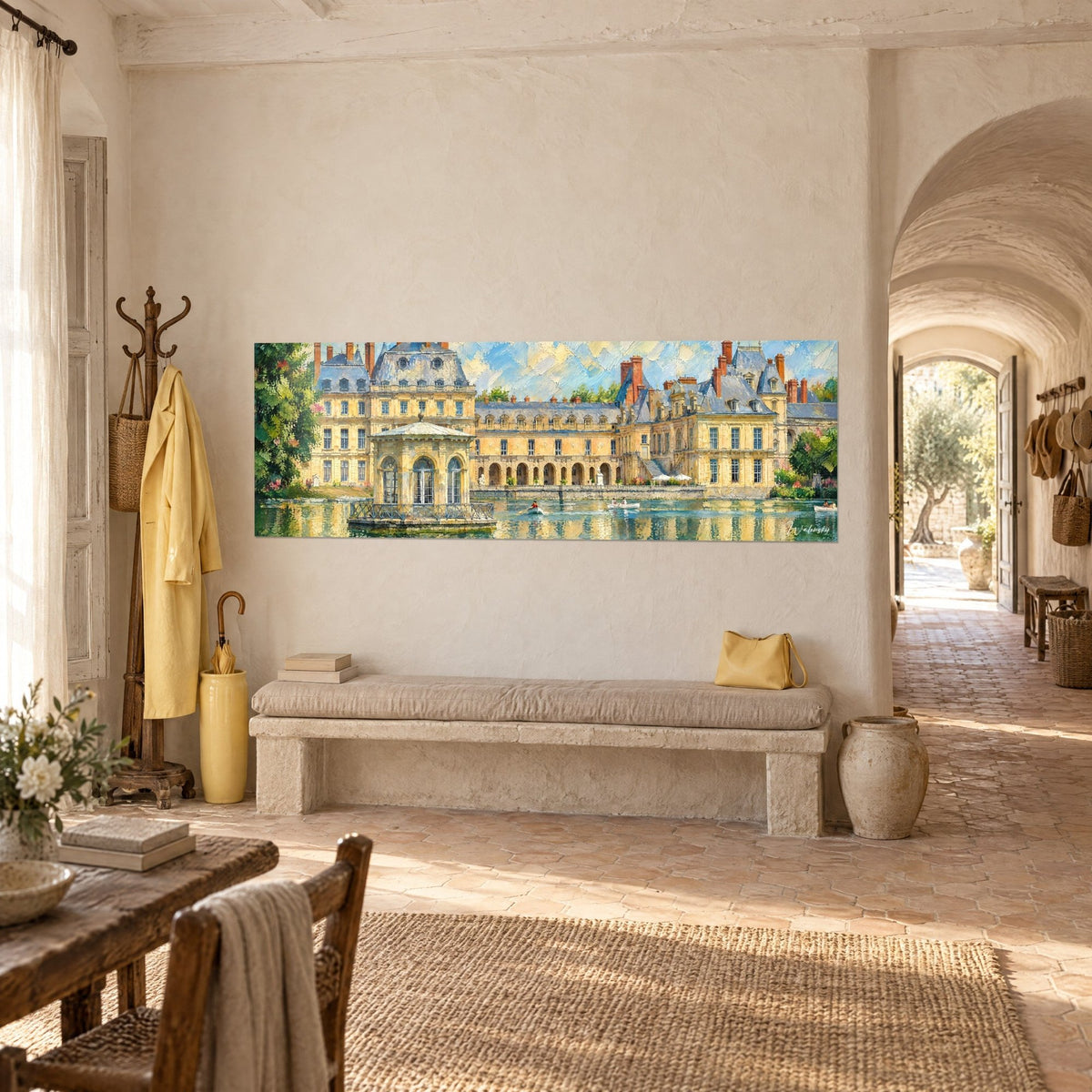 Quadro palazzo rinascimentale riflesso nello stagno, facciata beige e padiglione a colonne, cielo azzurro e bianco, su un muro di pietra chiara del mas