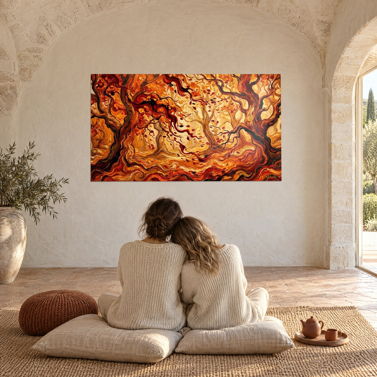 Tableau ronde de troncs sinueux orange brûlé et rouge sang, volutes de feuilles, couple enlacé sur coussins dans un mas