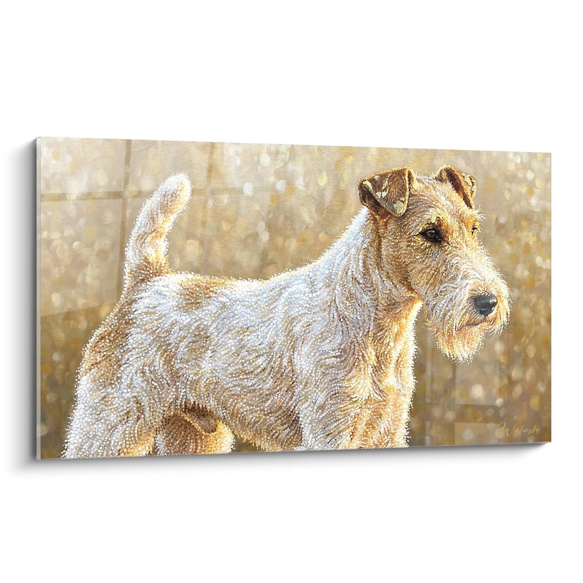 Tableau Fox Terrier blanc aux reflets dorés sur fond lumineux beige, portrait canin élégant et chaleureux