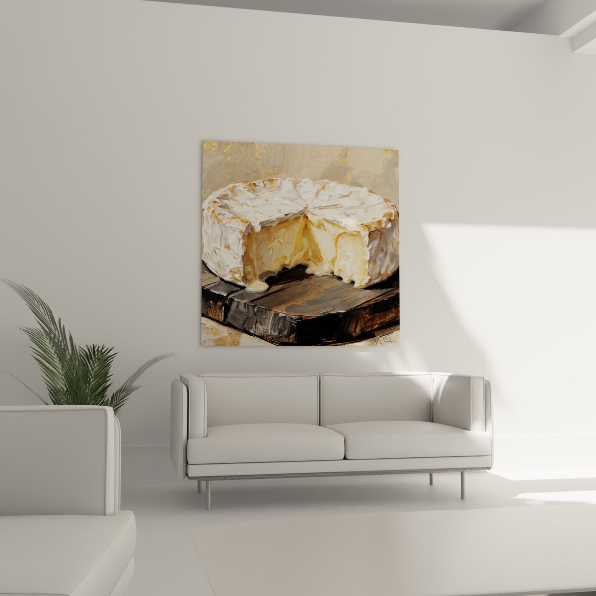 Meule de camembert crémeuse aux teintes dorées, au-dessus d'un canapé dans un salon lumineux.