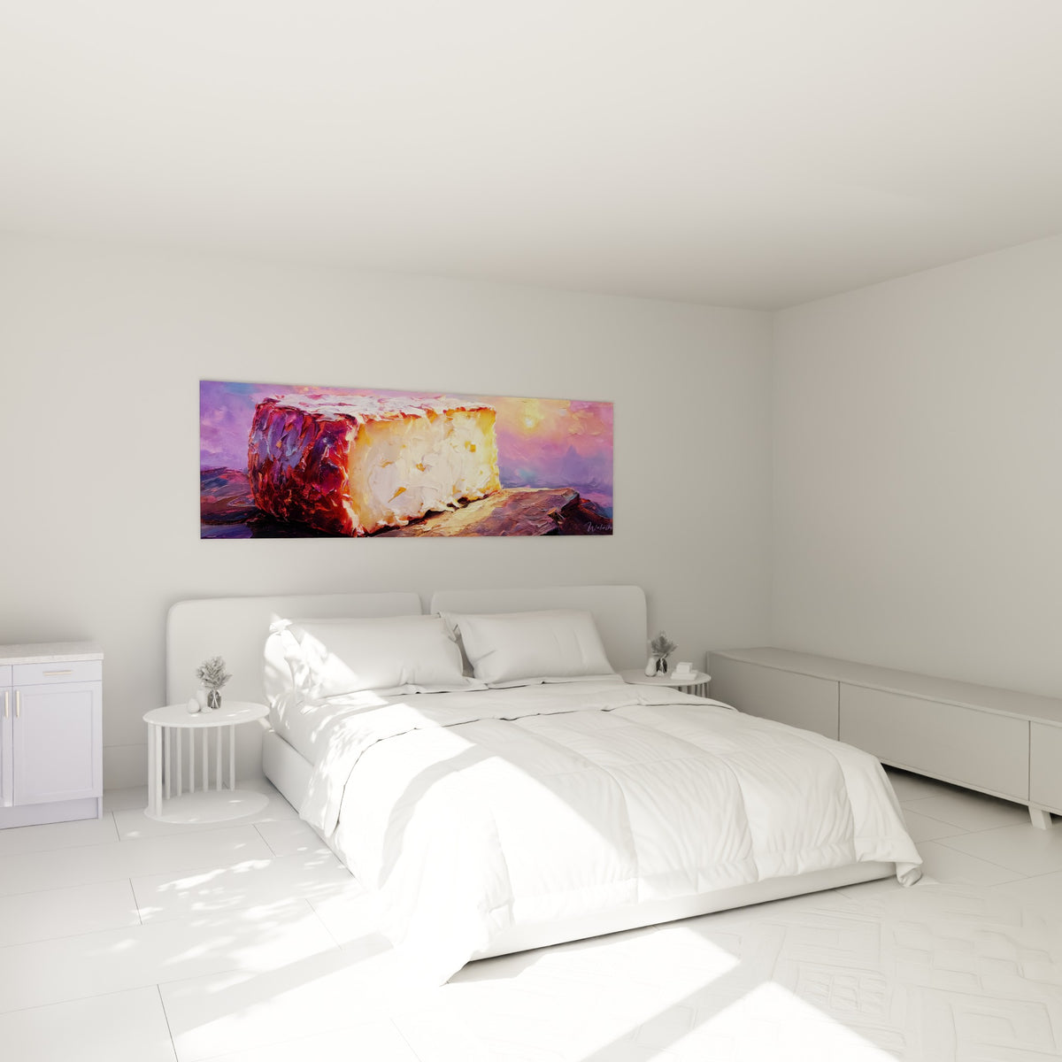 Pavé de fromage doré et crémeux au-dessus d'un lit dans une chambre claire