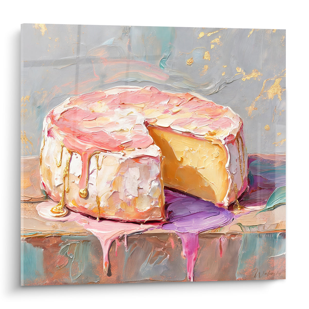 Meule de fromage rose et dorée entamée, texture épaisse sur fond gris perle moucheté d'or