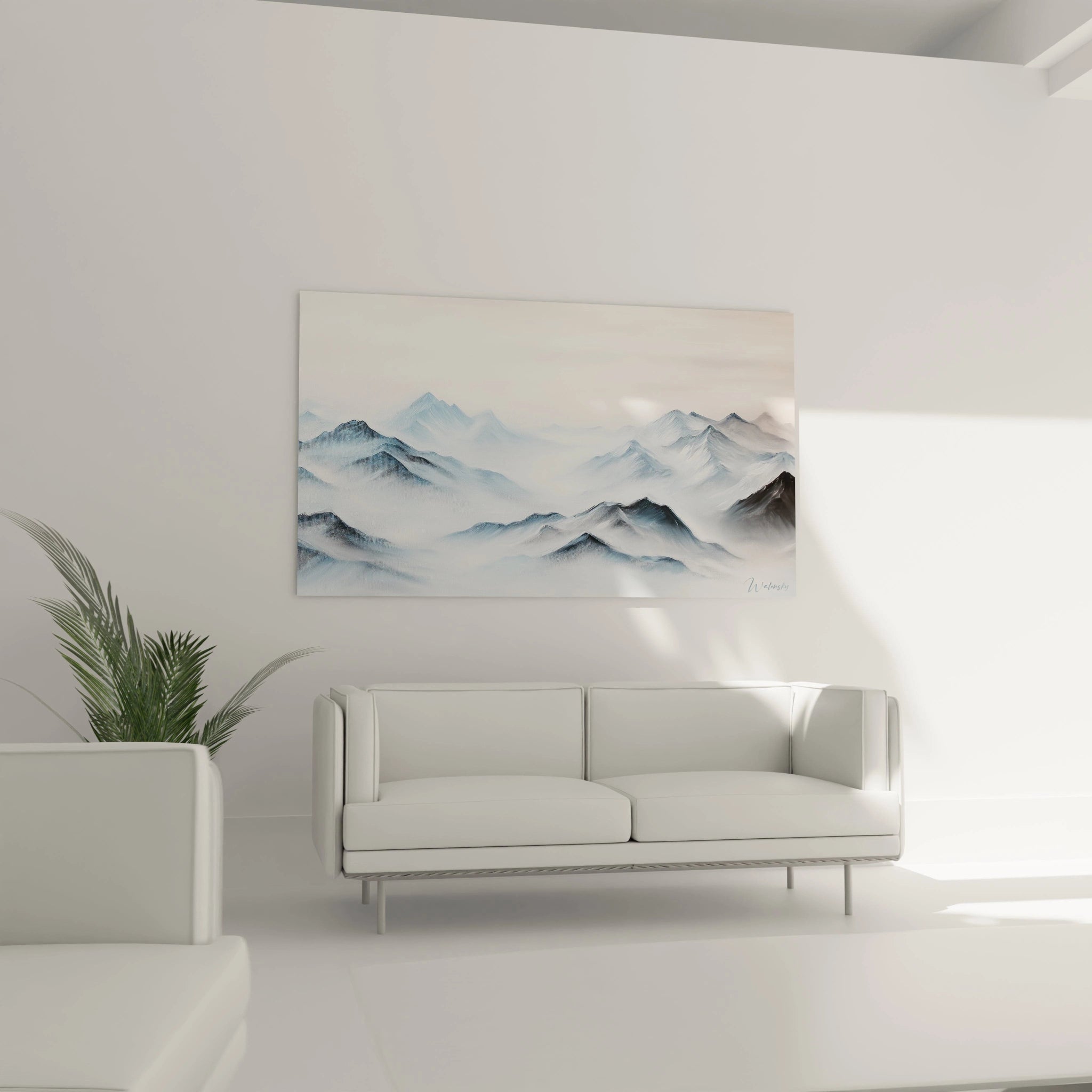 Un tableau montagne dépeignant un paysage alpin abstrait aux teintes bleutées, où les silhouettes des sommets se dissolvent progressivement dans un voile vaporeux, avec des textures délicates suggérant le relief minéral.
