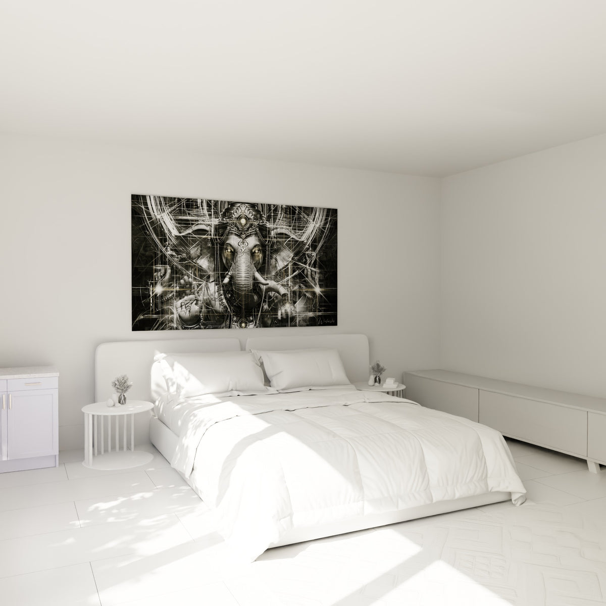Ganesh anthracite et doré, bijoux ornementés visibles, accroché au-dessus d'un lit dans une chambre claire