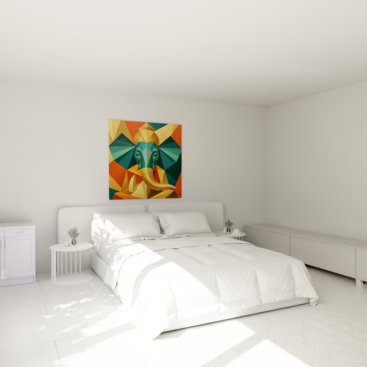 Trompe dorée et oreilles vert canard de Ganesh, tableau accroché au-dessus d'un lit dans une chambre claire