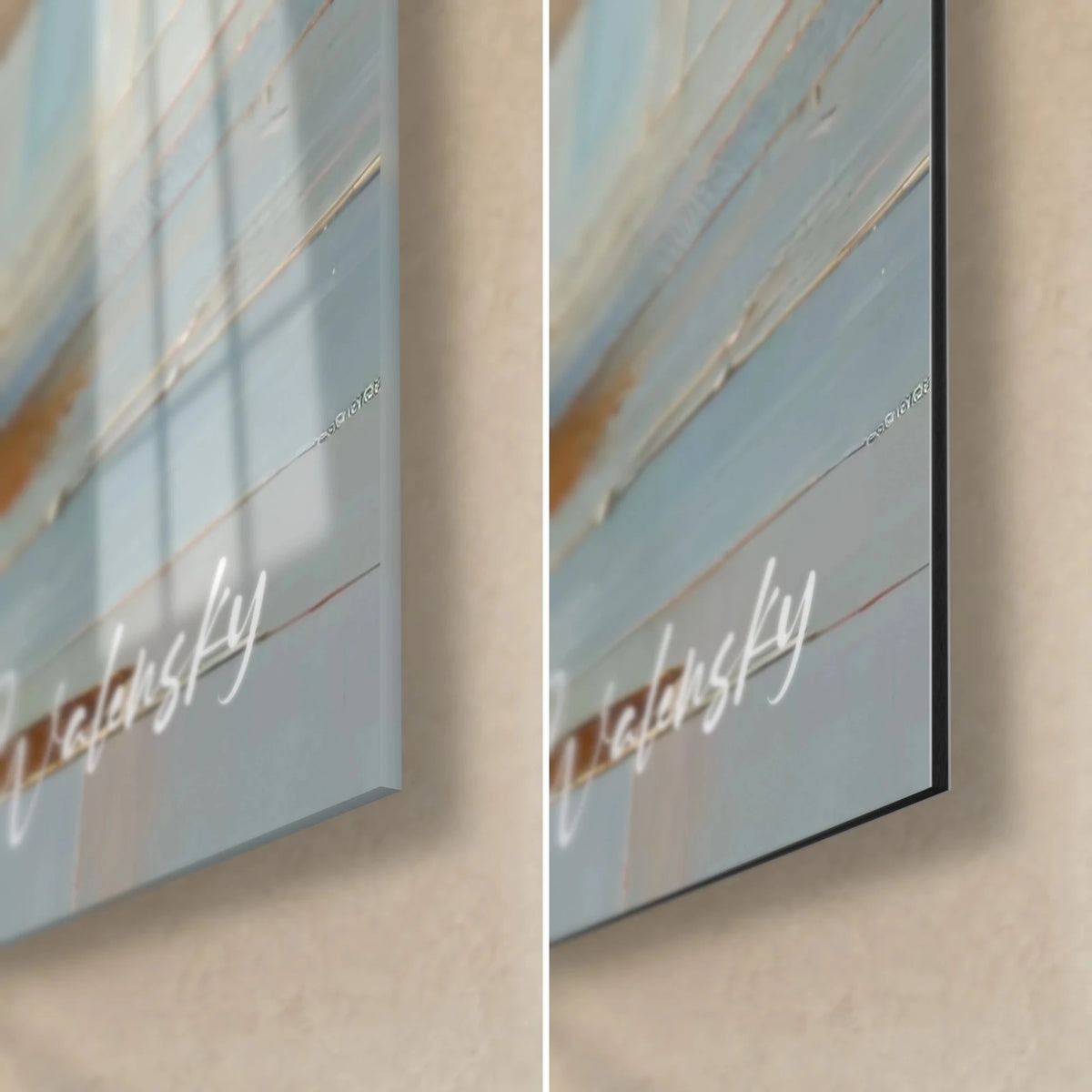 Quadro rinoceronte in pittura spessa, angolo in basso a destra: vetro acrilico lucido azzurro pallido, alluminio Dibond opaco crema, spessore 3 mm