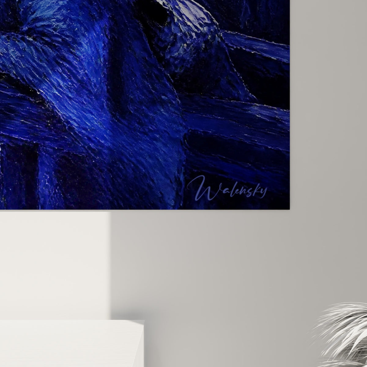 Détail des empâtements bleu marine et blanc argenté figurant les reflets d'eau sur cette toile geisha
