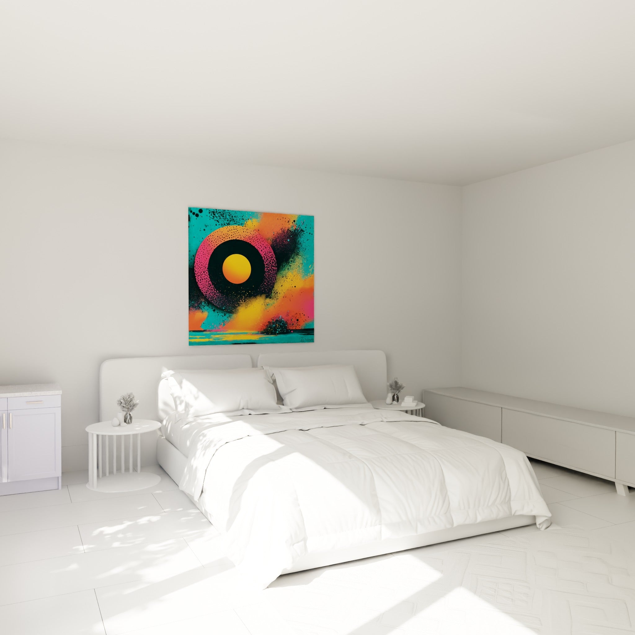 Cercle solaire orangé aux éclaboussures corail et turquoise au-dessus d'un lit dans une chambre claire