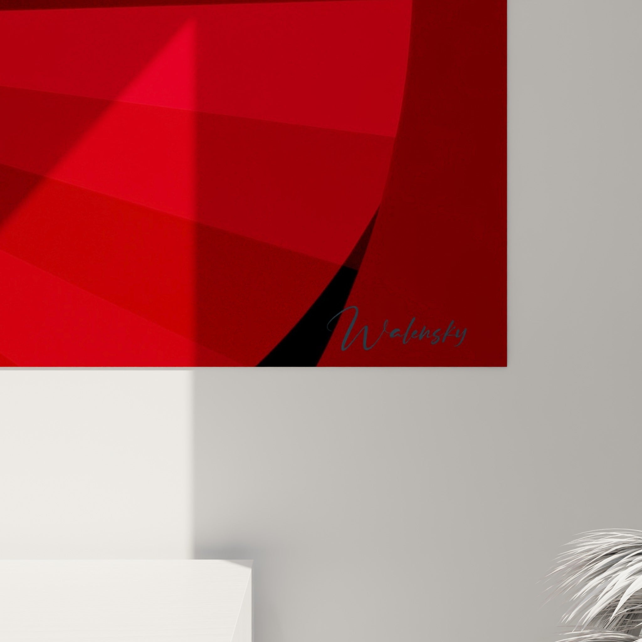 Détail des rayons rouge bordeaux et ivoire de ce géometrique abstrait, où la lumière souligne le grain de l'impression