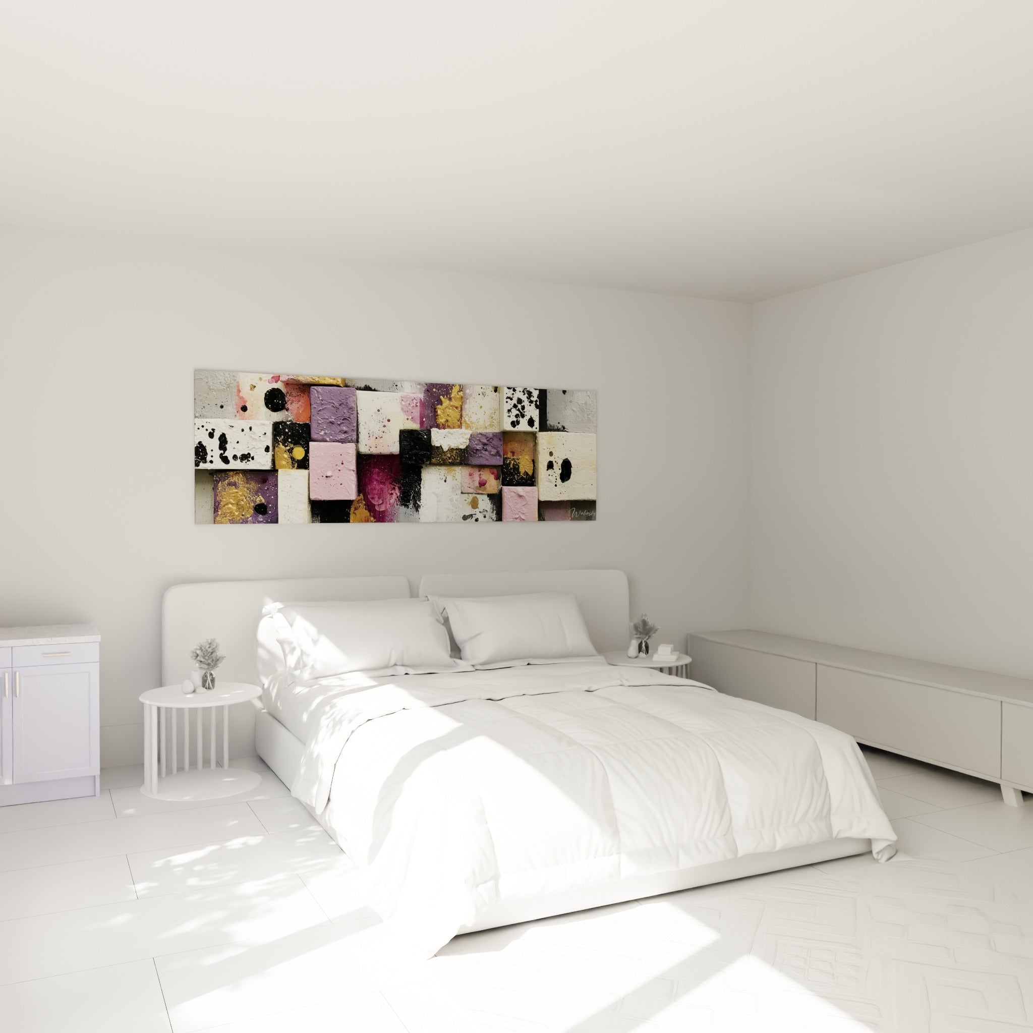 Carrés violets et dorés de cette œuvre géometrique abstrait au-dessus d'un lit dans une chambre claire