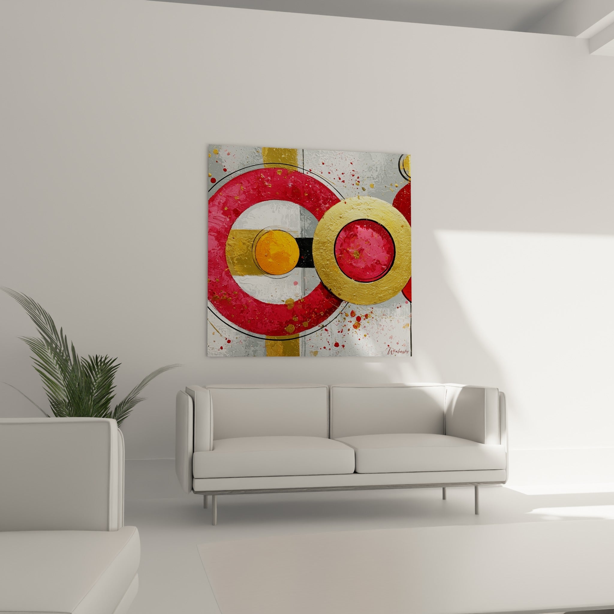 Motifs ronds rouge carmin et doré de ce tableau géométrique abstrait au-dessus d'un canapé dans un salon lumineux